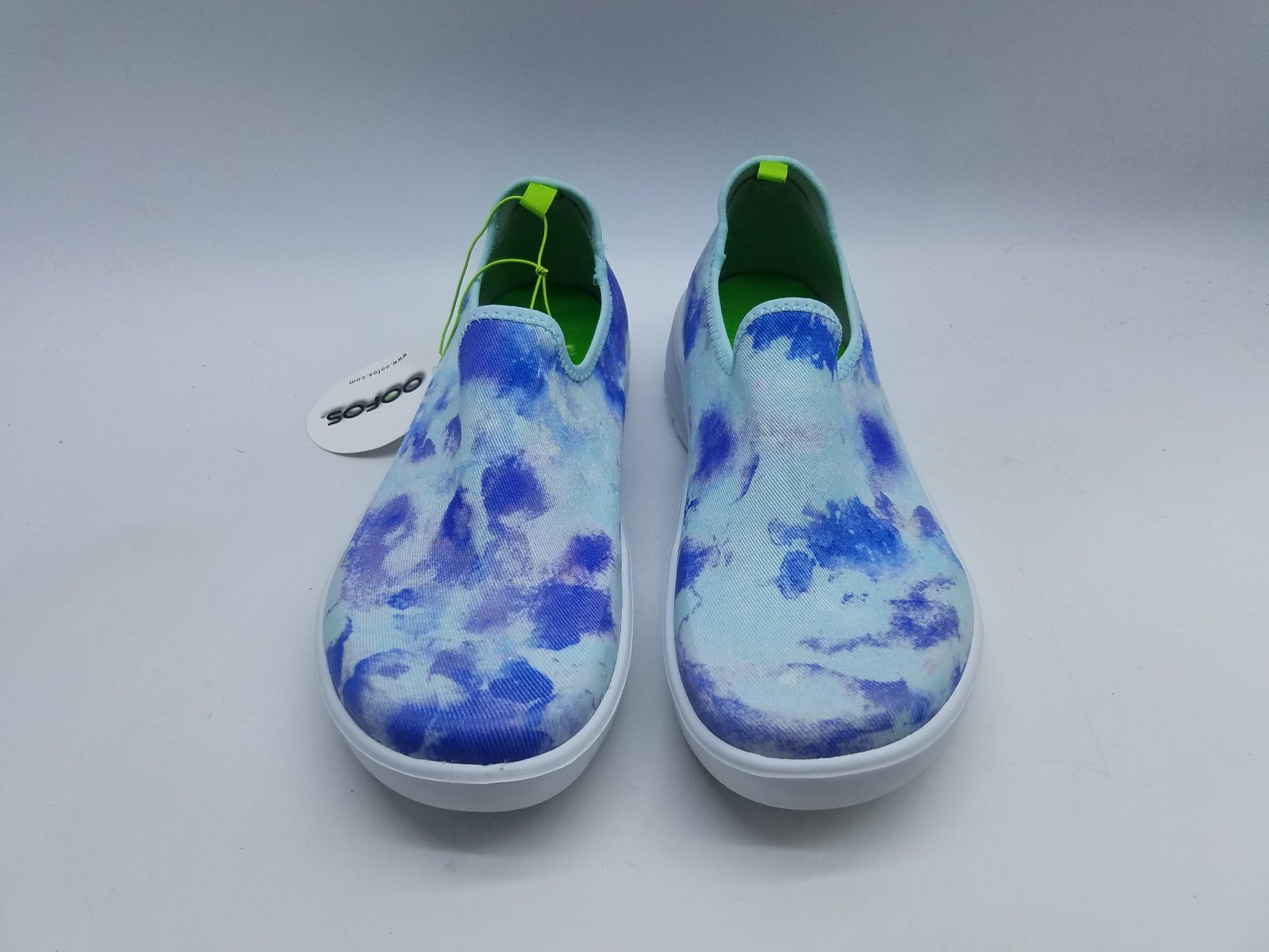Oofos Oomg eeZee Low Women’s Size 8.5 Comfort Slip On Shoes Tie Dye Aqua