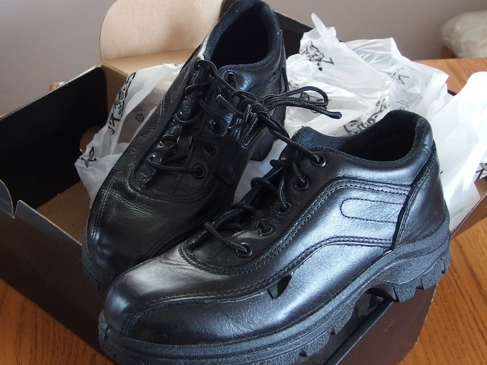 NEW Thorogood Womens Oxford, SZ 6, 534-6908, Black, Made In USA, List Price $135