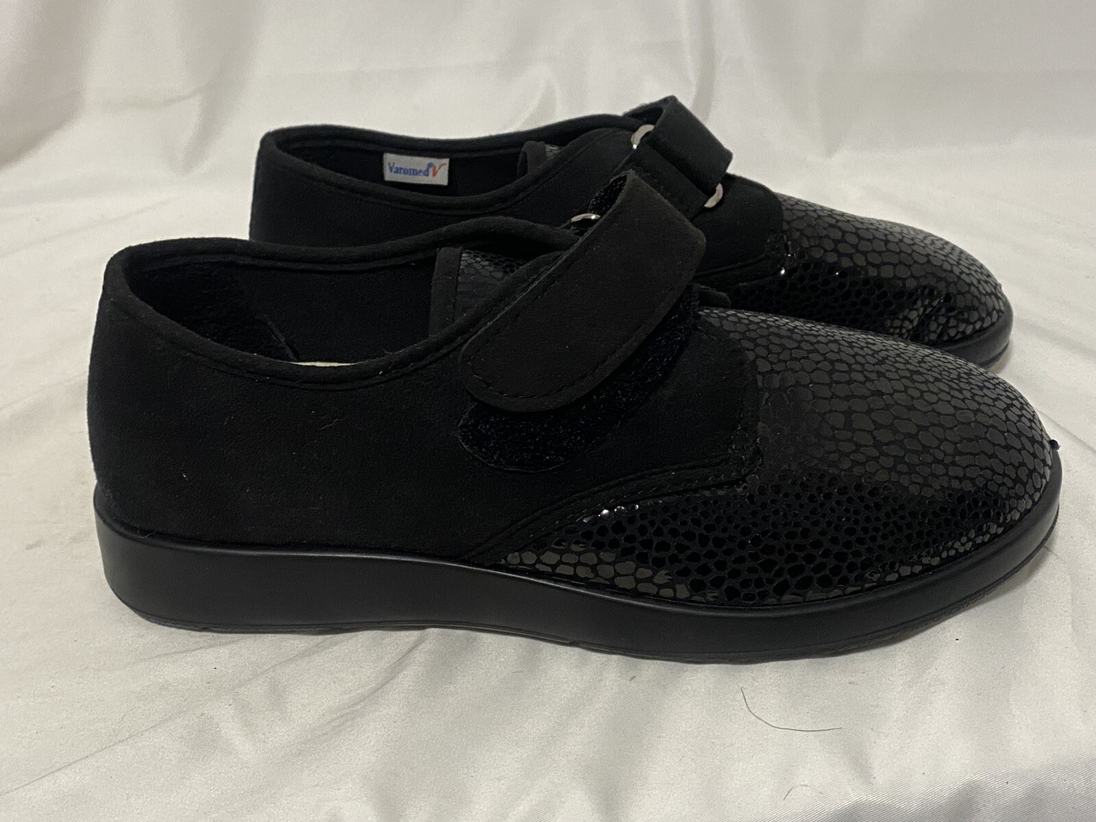 Florett Varomed Slipper Shoes Sneakers Black Tromsö Embossed hook & Loop sz 41