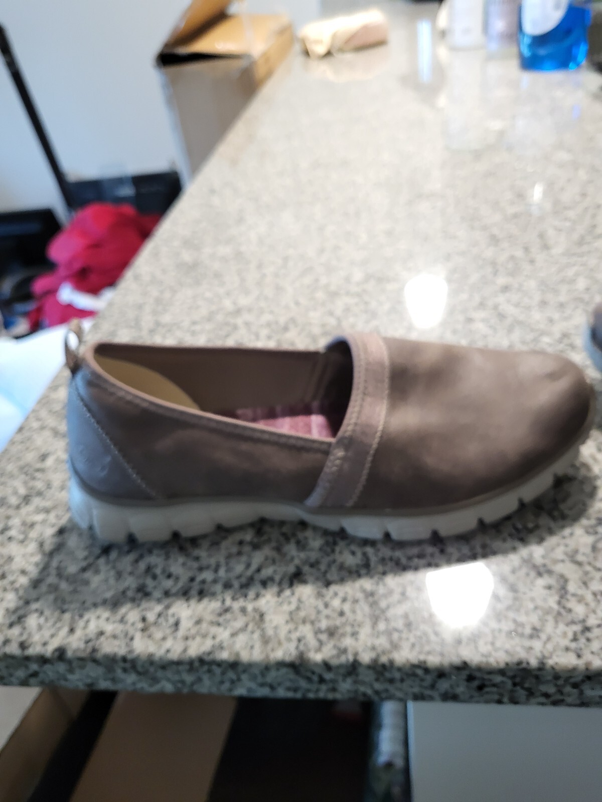 Skechers Air Cooled Memory Foam
