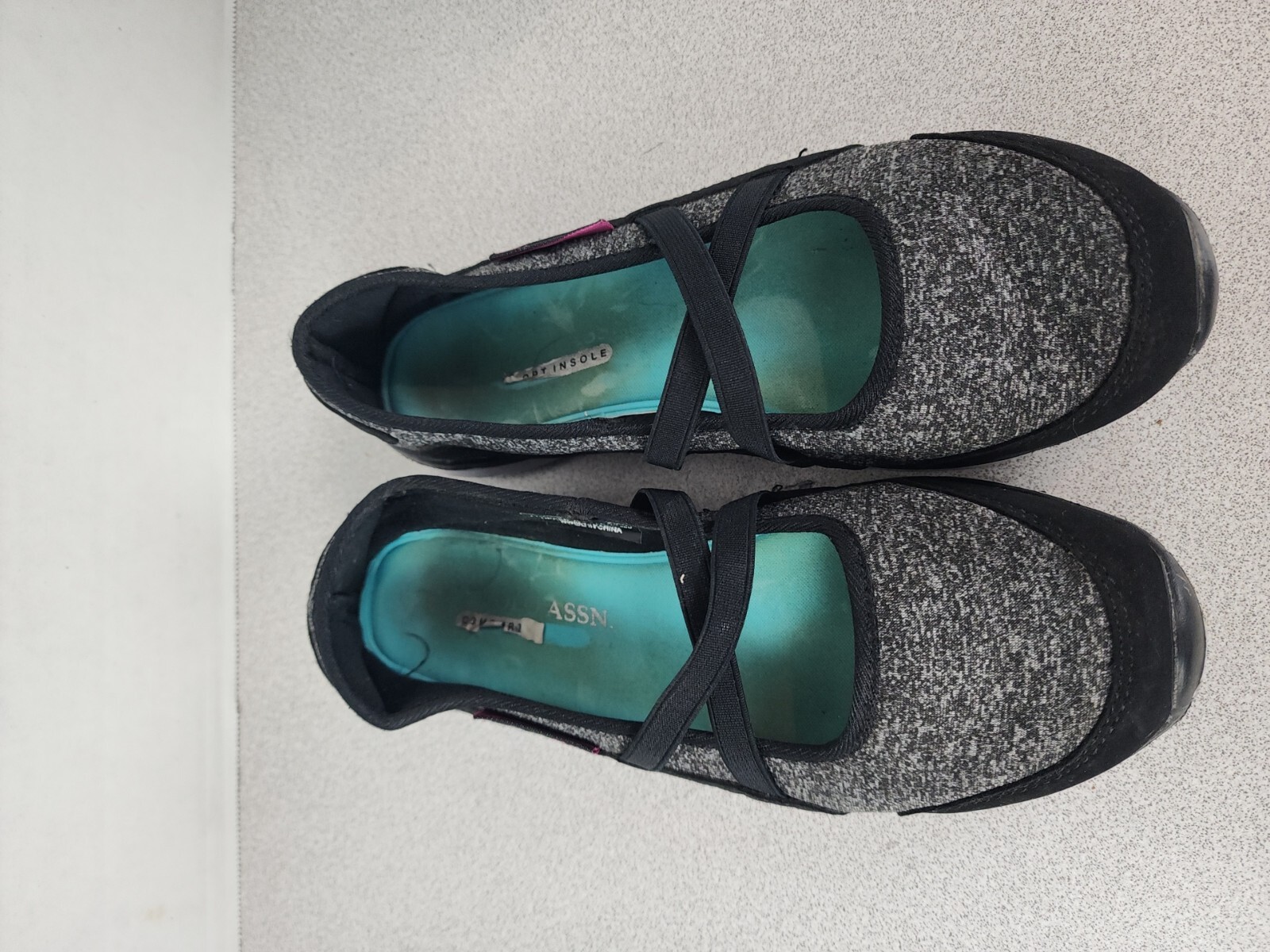 US Polo Assn Women’s Size 6 Slip On Gray/Black Comfort Activewear Strappy Shoes
