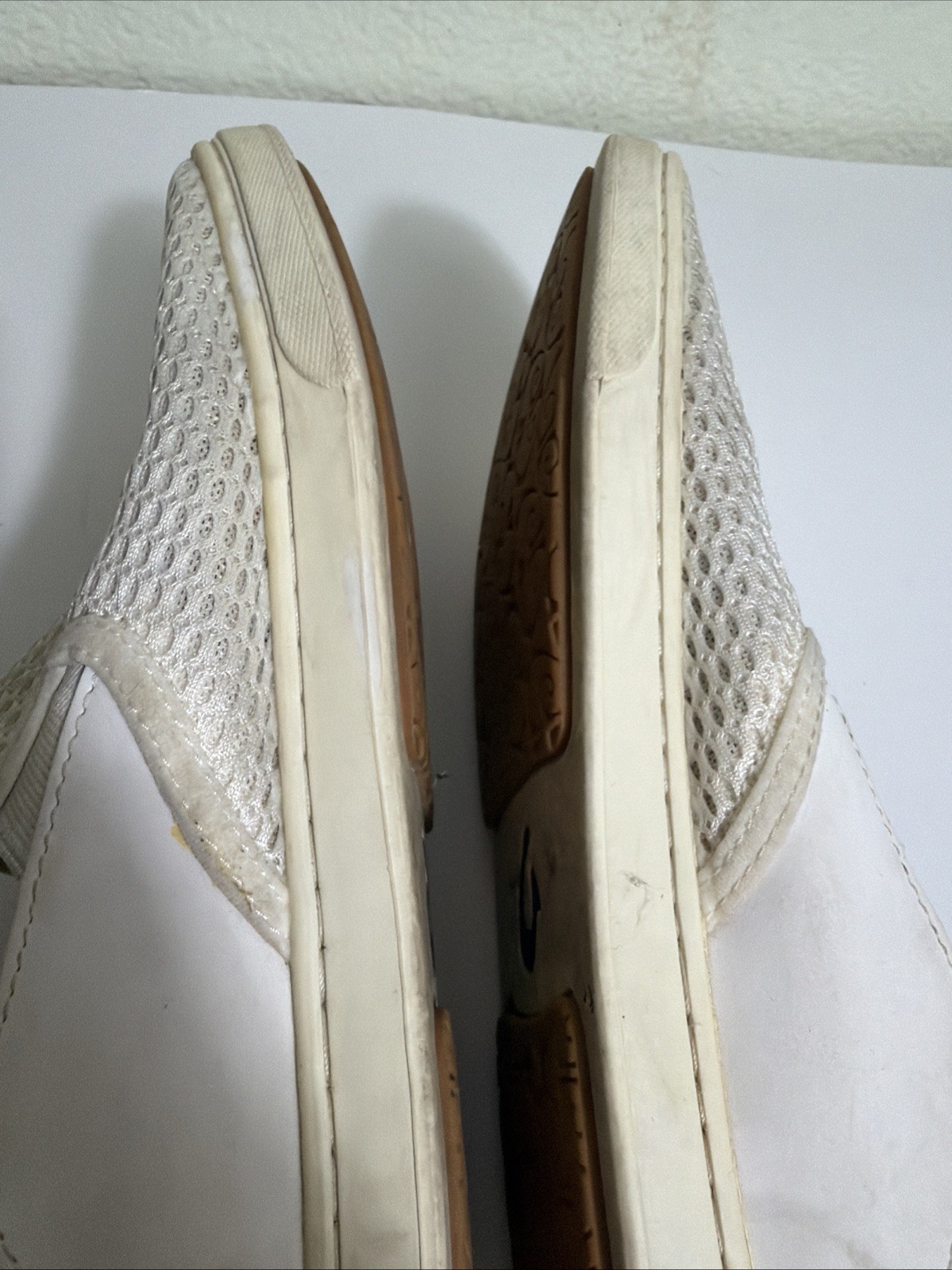 Olukai Shoes Womens 7 Pehuea Slip On Comfort Sneakers 20271-WBWB White Stains