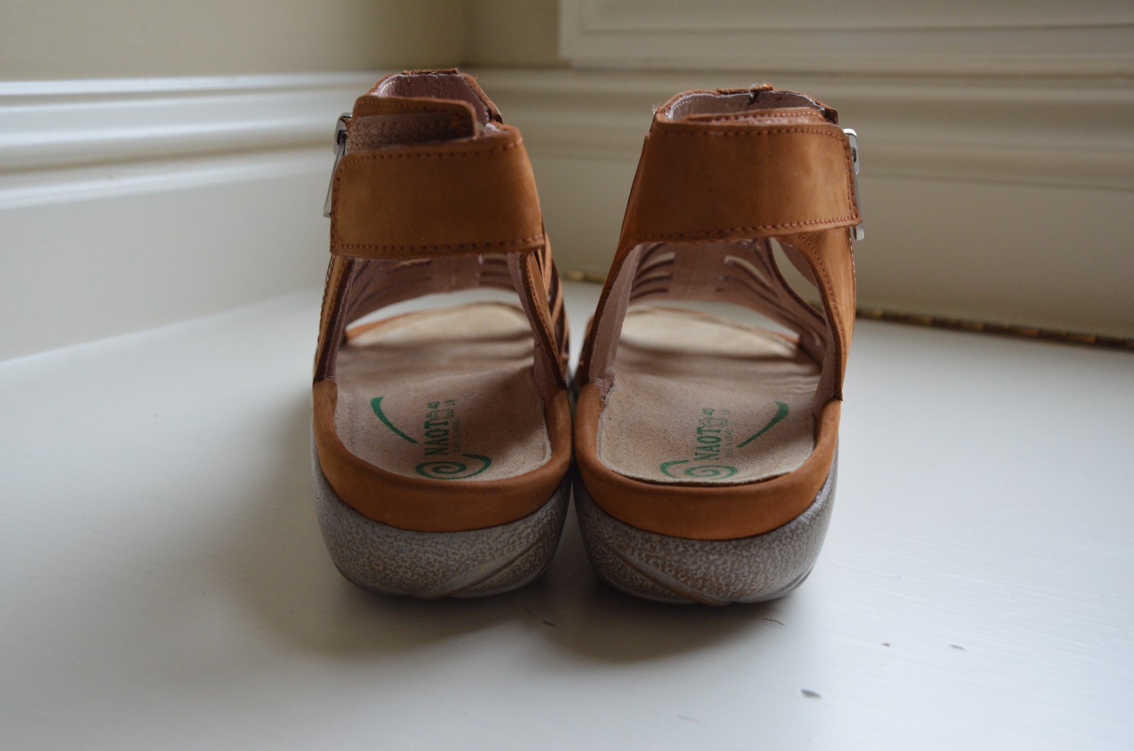 Naot Pitau Taupe Gladiator Sandals Womens EU 40 US 9 – 9.5 Comfort