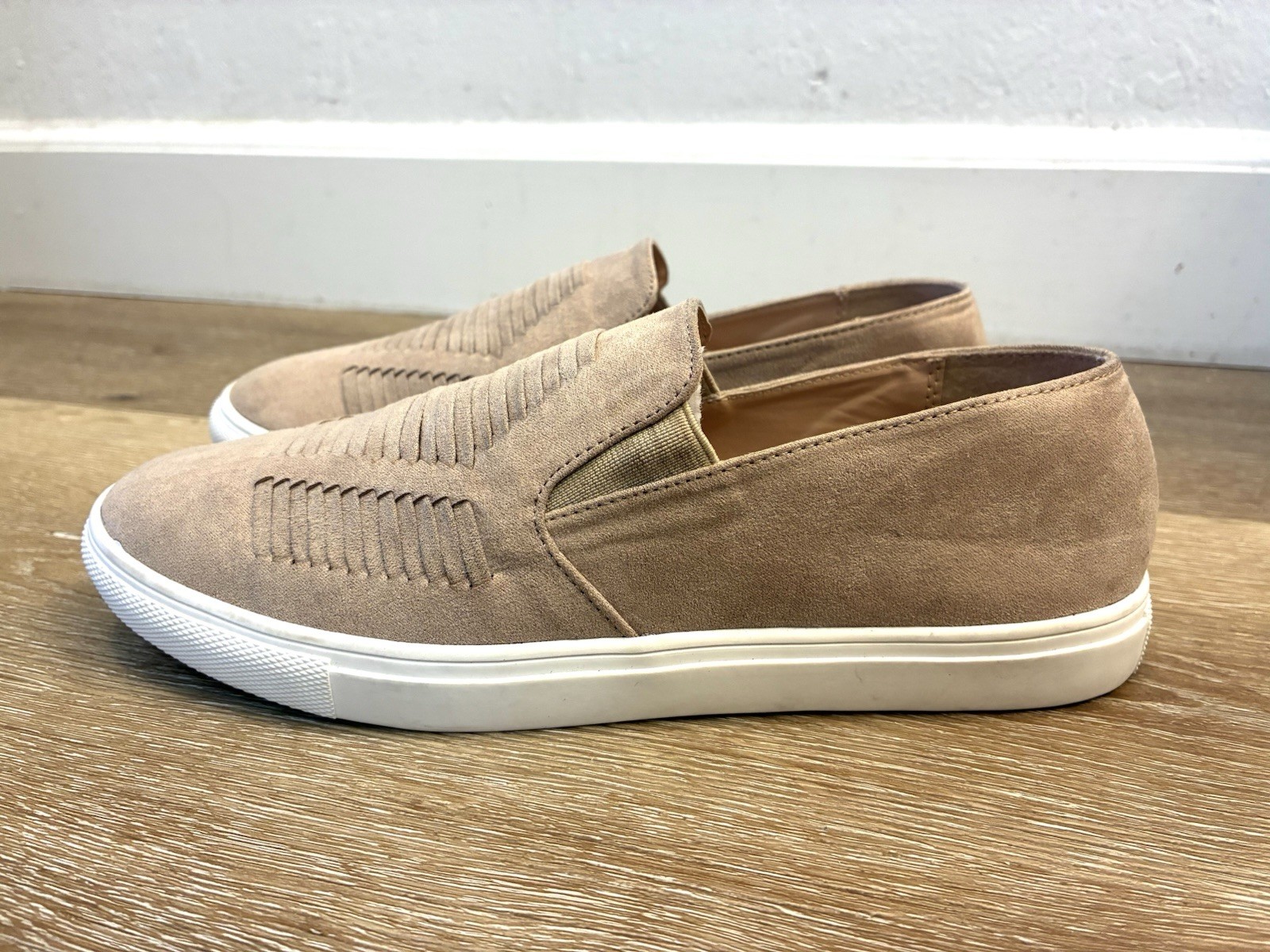 Carlos Santana Men’s Taupe Suede Slip-On Sneakers Size 7 Casual Comfort