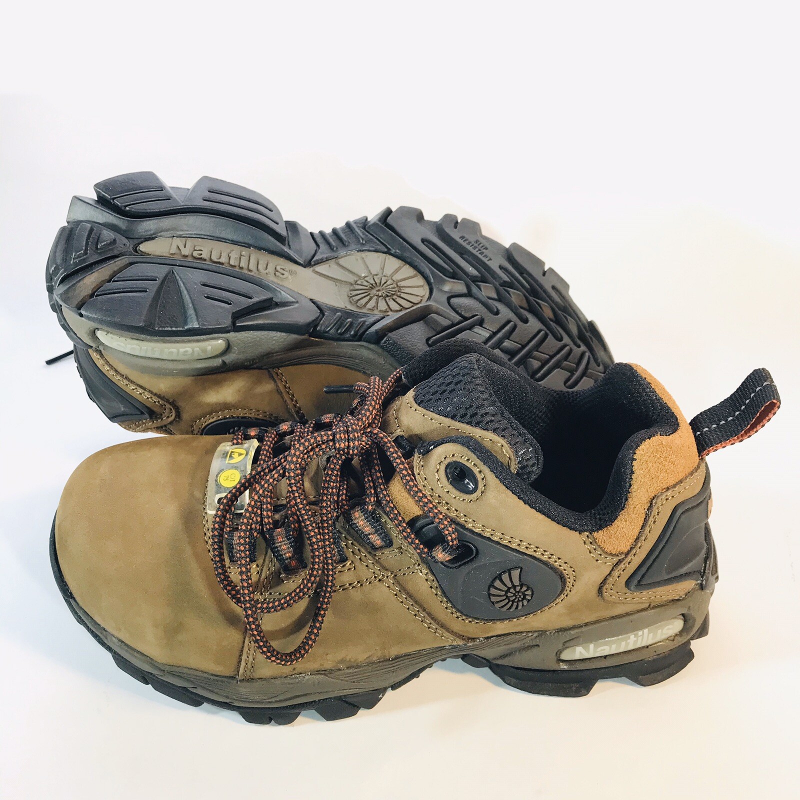 Nautilus 1353 ESD Composite Safety Toe Athletic Shoe Brown Leather Womens 6 M/W