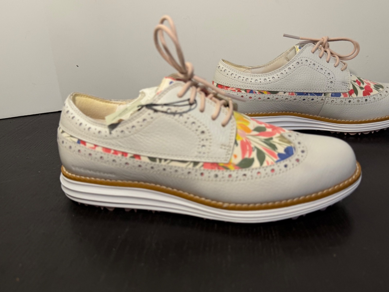 Cole Haan Original Grand Wing Oxford Golf Shoes Floral Print/White Womans 7B