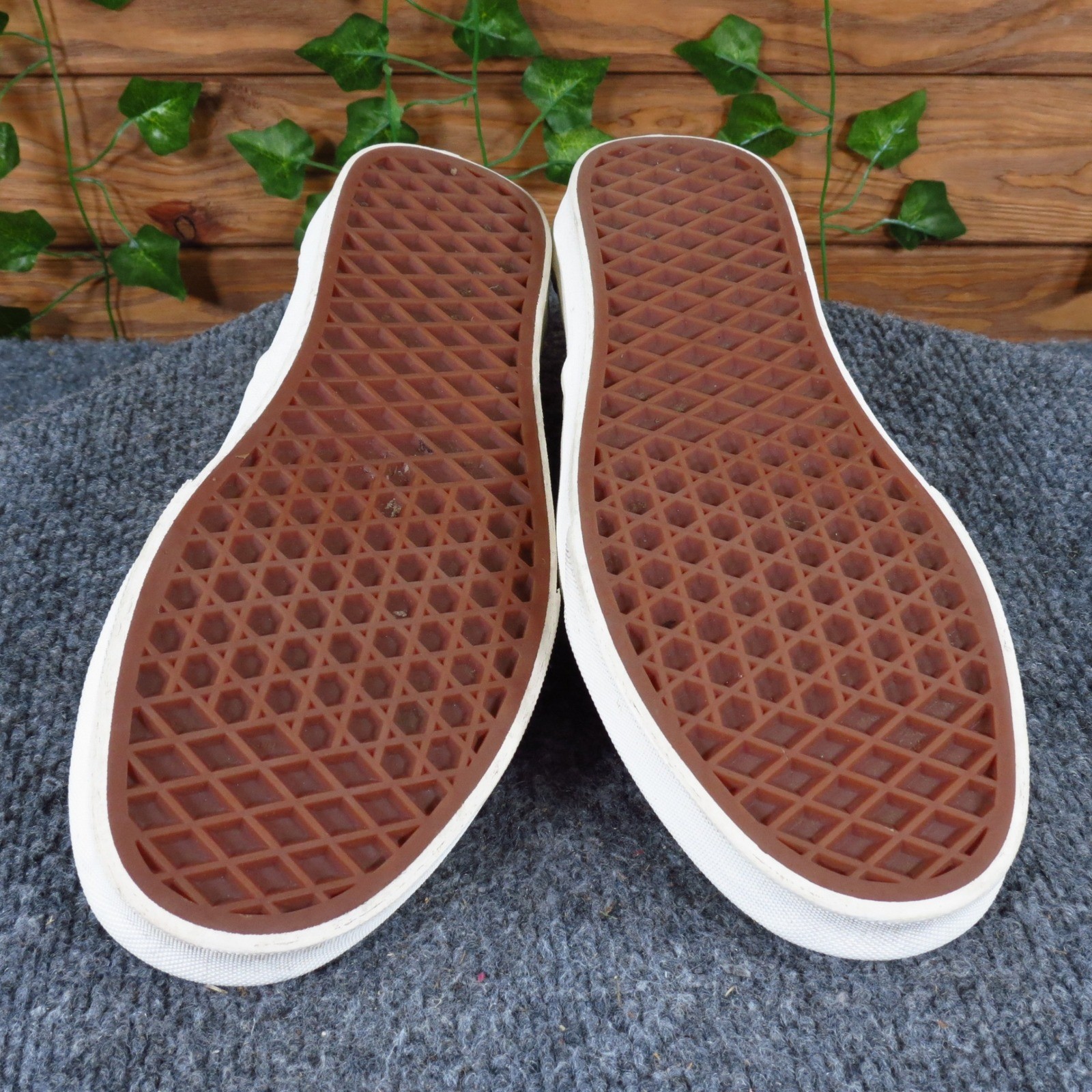 Vans Classic Slip On Women 8.5 Skate Shoes Vintage Floral Marshmallow Canvas