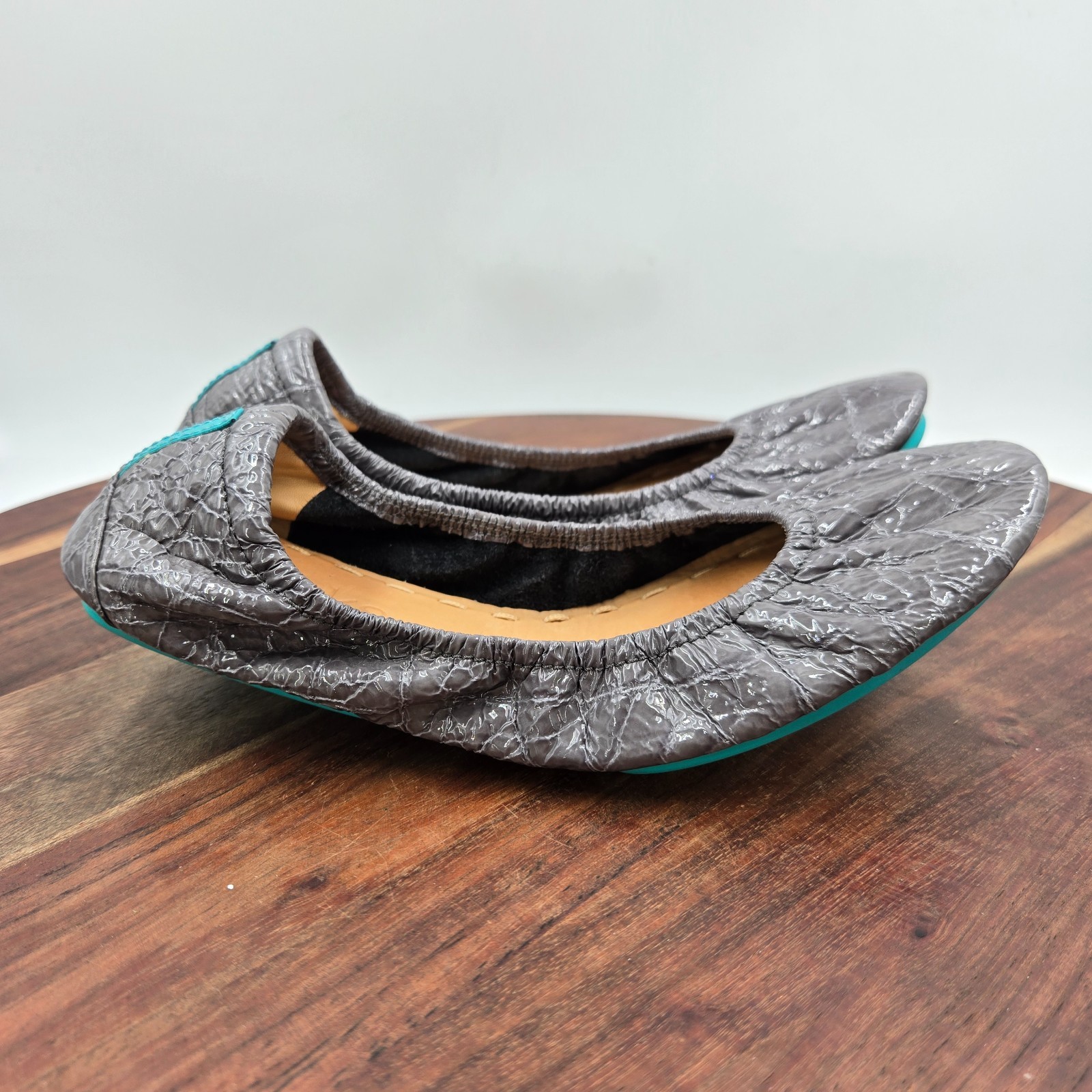 Tieks Ballet Flat Shoes Womens 6 Slate Grey Croc Patent Leather Loafers Foldable