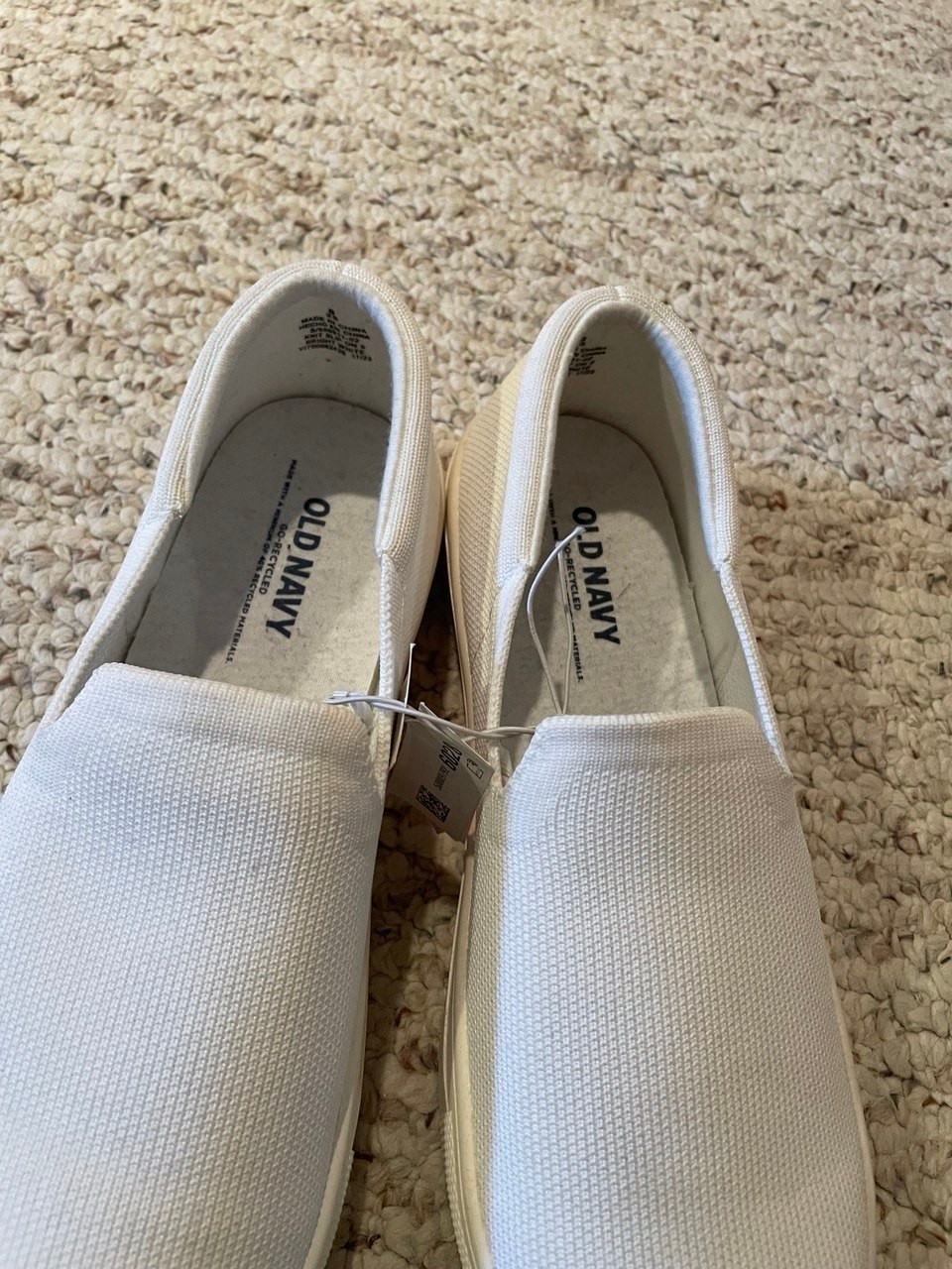 Old Navy Shoes Womens size 8 Bright Slip On Sneakers White Canvas Low Top Round