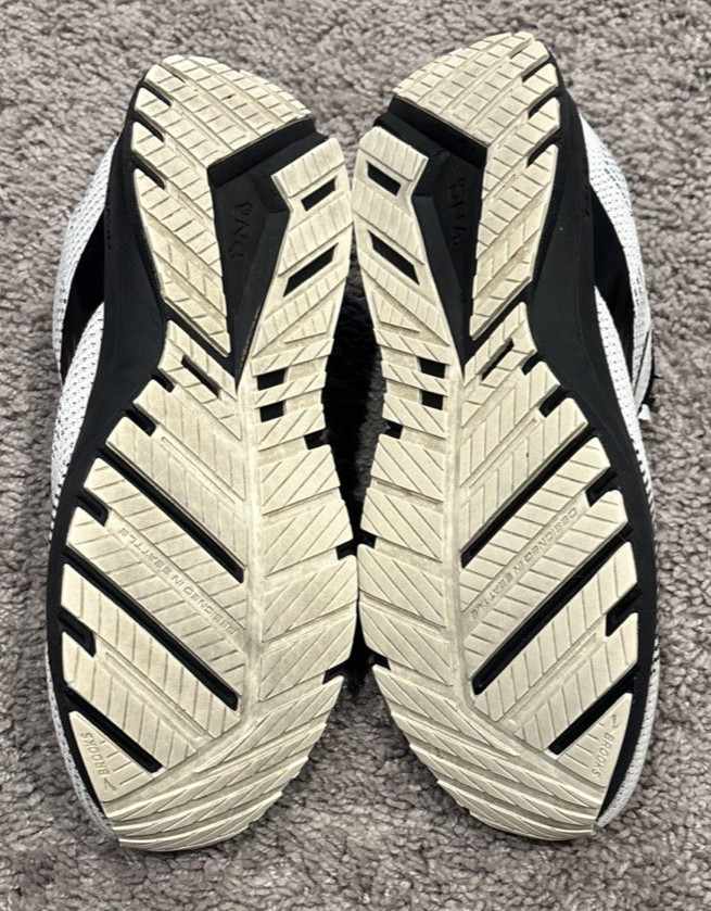 Brooks Women’s Size 11 Revel 5 “Oreo” Running Shoes Sneakers 1203611B121