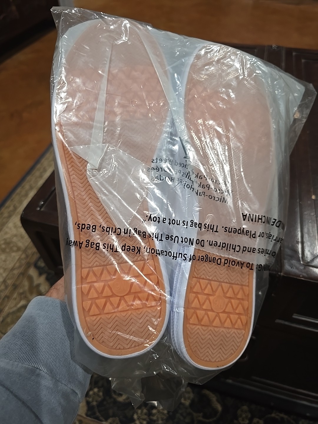 Women’s White Lunea Shoes Universal Thread Size 9W New With Tags In The Bag