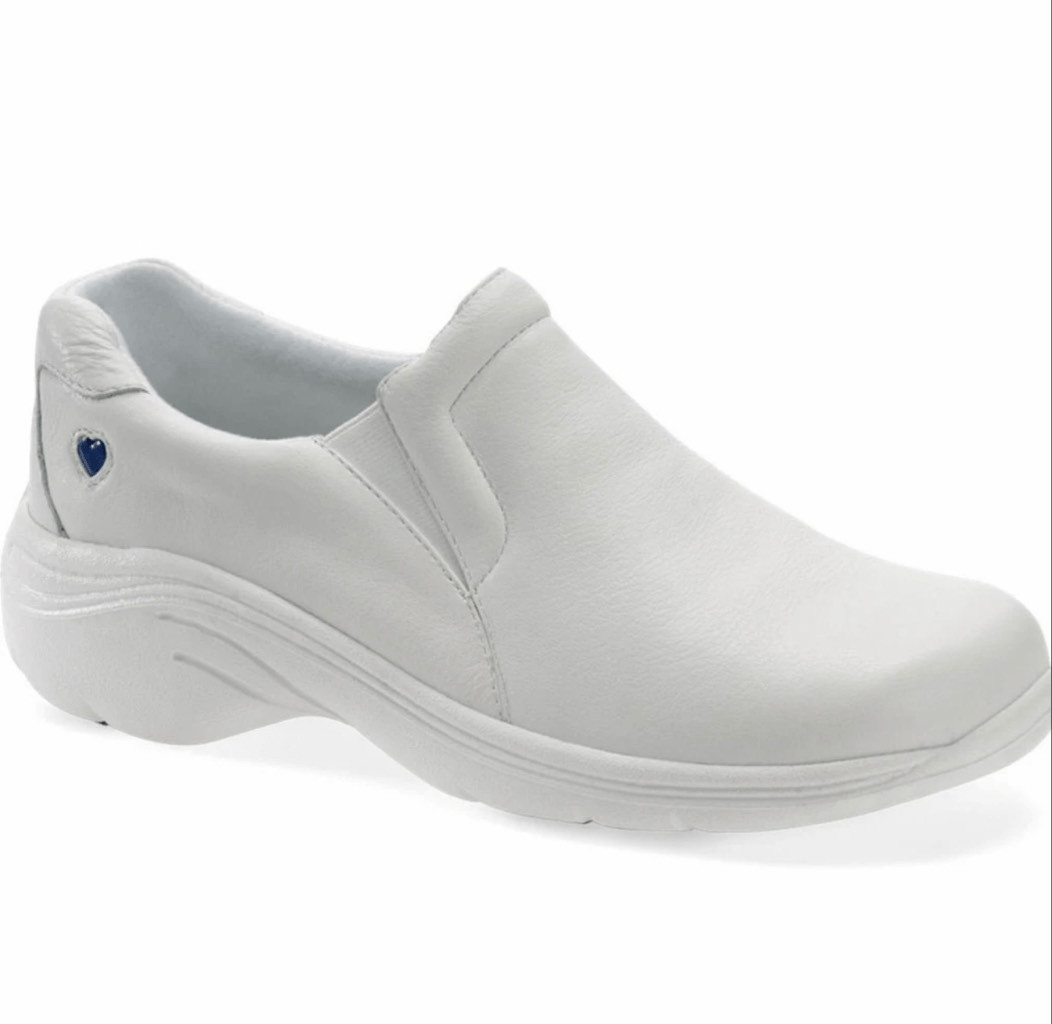 Nurse Mates Women Dove White Medical Professional Slip-on Walking Shoe size 6.5M