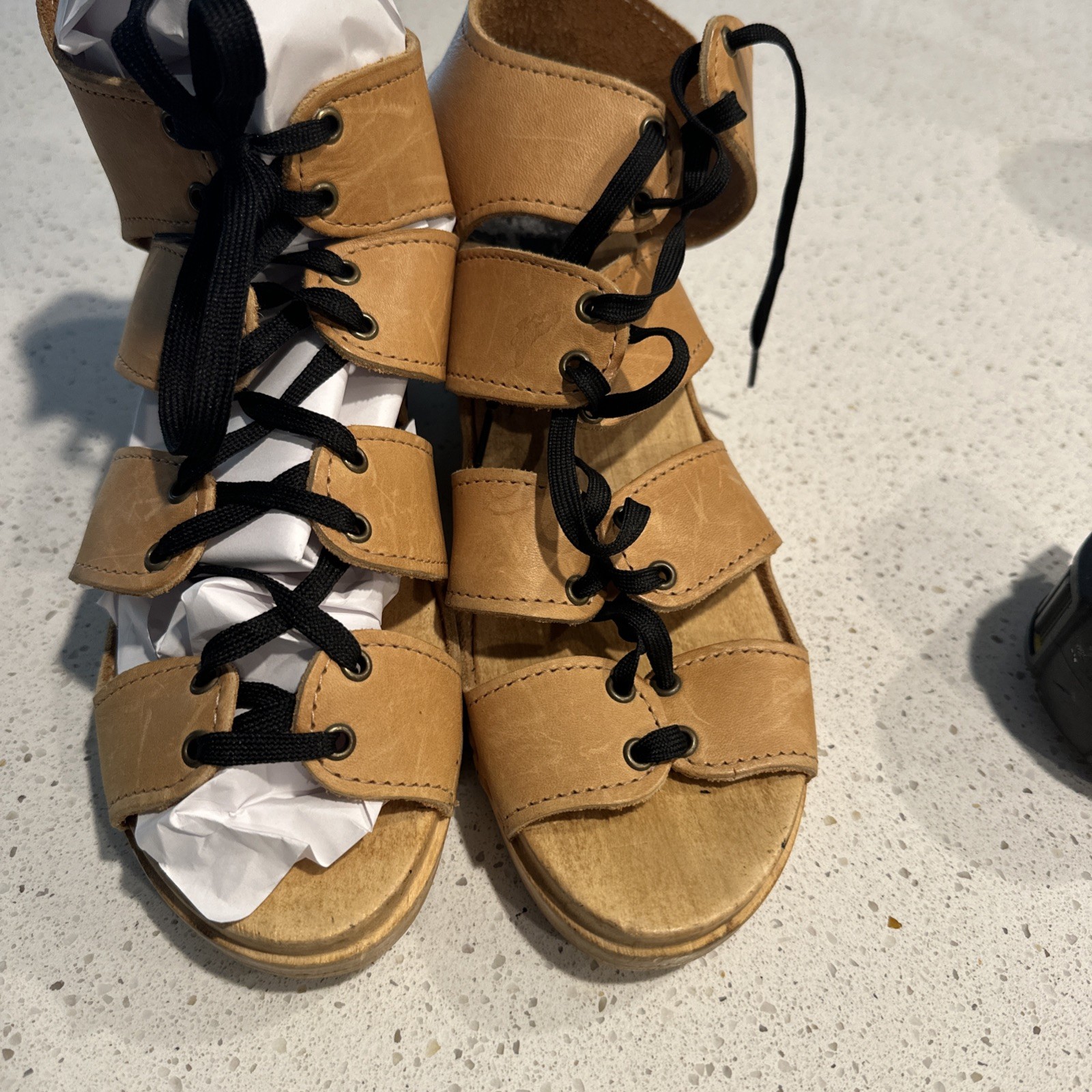 Iconic No 6 brand wedge lace up clogs tan leather 41