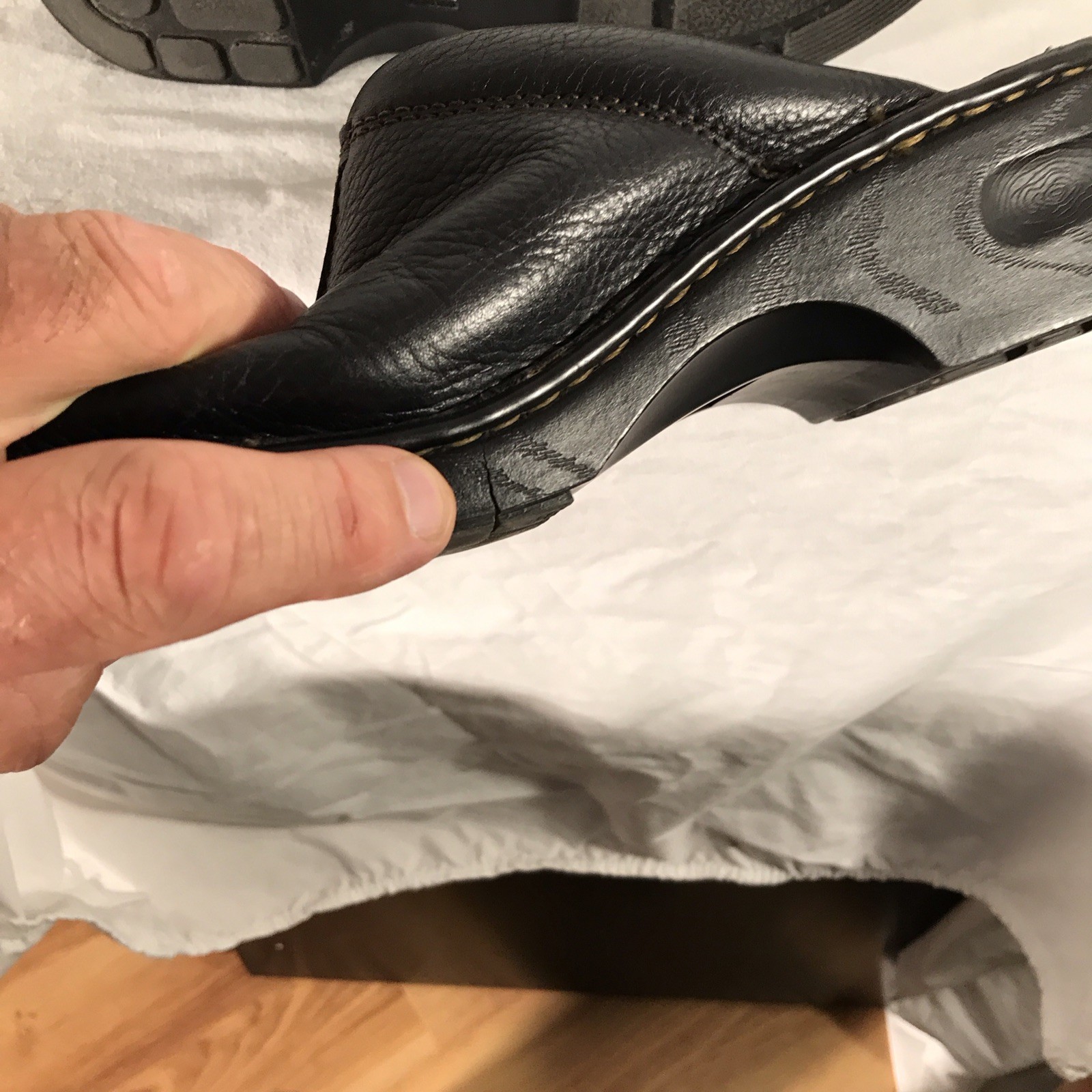 Børn B73500 Women’s Black Leather Slip-On Mule Clogs 10 M/W EU 42 CQG13