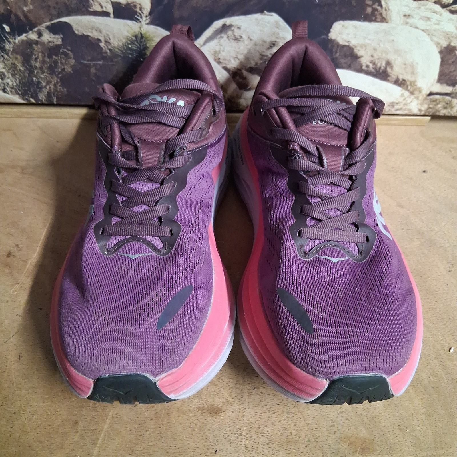 Hoka One One Bondi 8 Running Shoes Size Women’s 8B Purple Pink