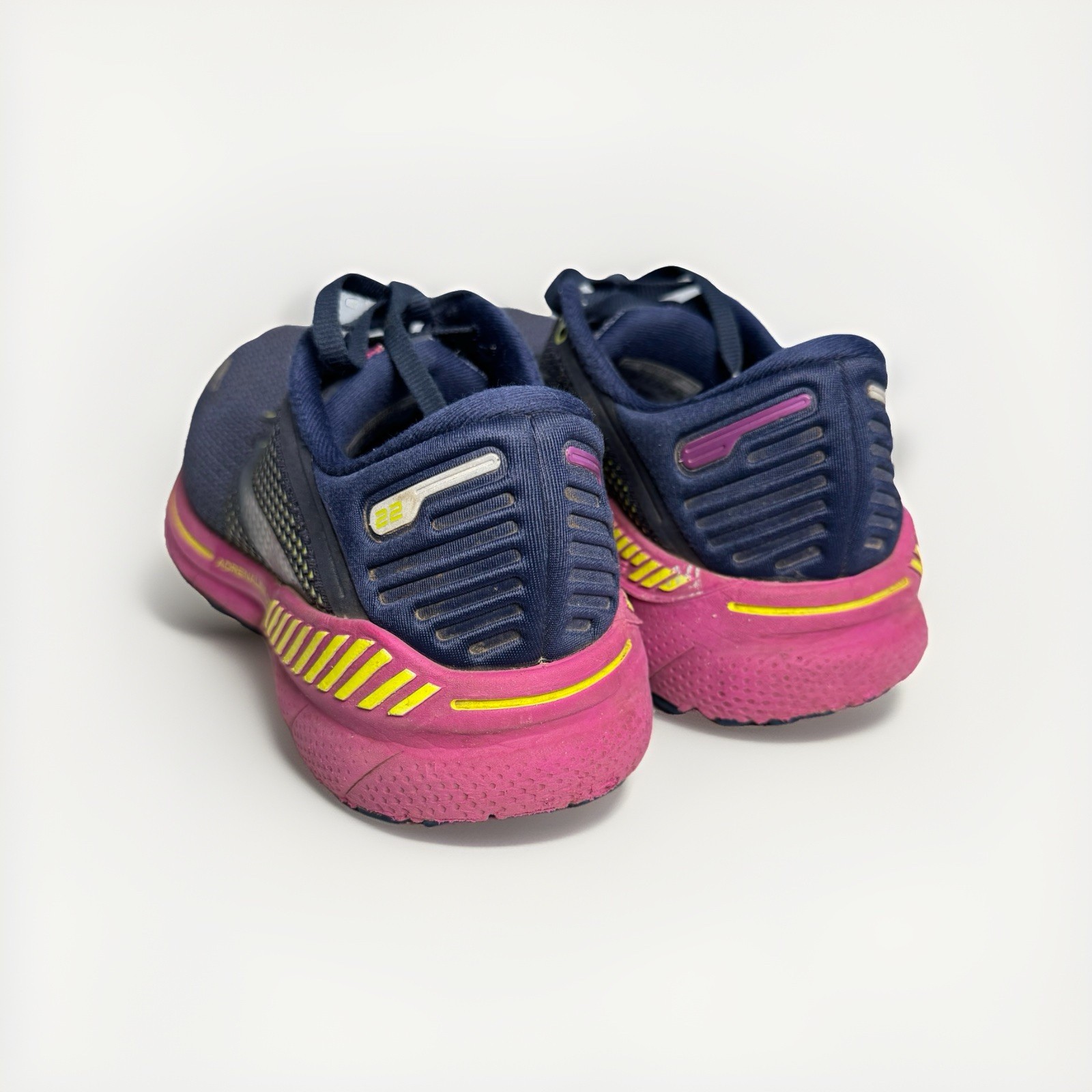 Brooks Womens Running Shoes Size 7b Adrenaline GTS 22 Sneaker 1203531B490