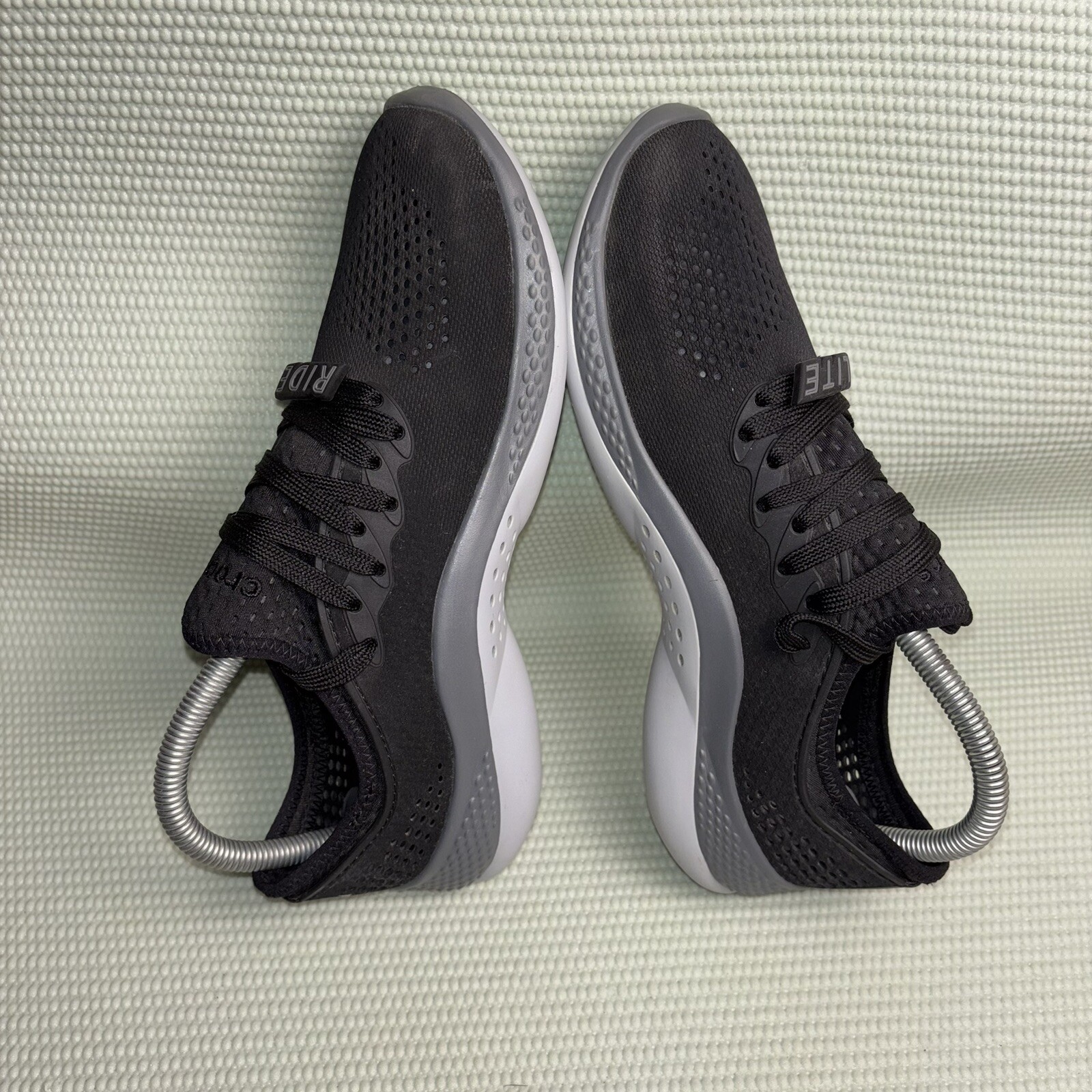 Crocs Literide 360 Pacer Sneakers Women’s Size 8 Lace Up Comfort Water Shoes