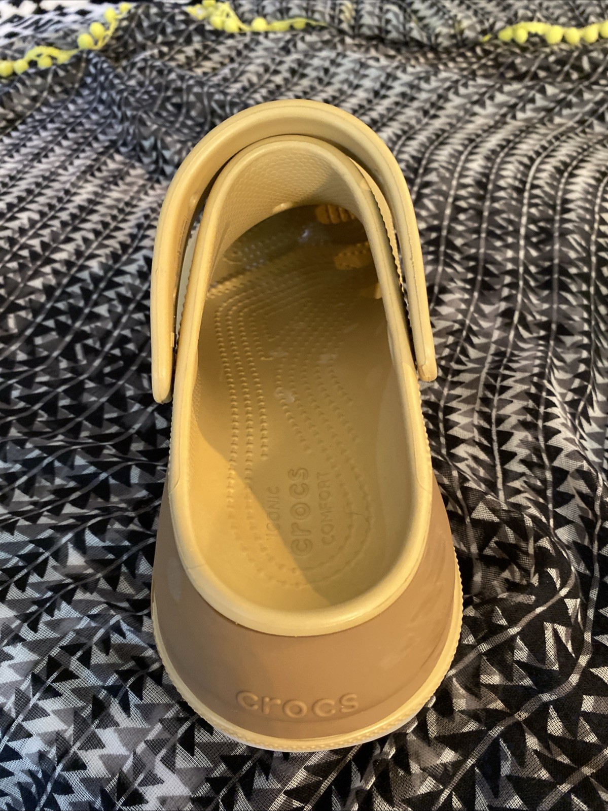 Crocs Mega Crush Matte Clogs Wheat EC Size M5 W7