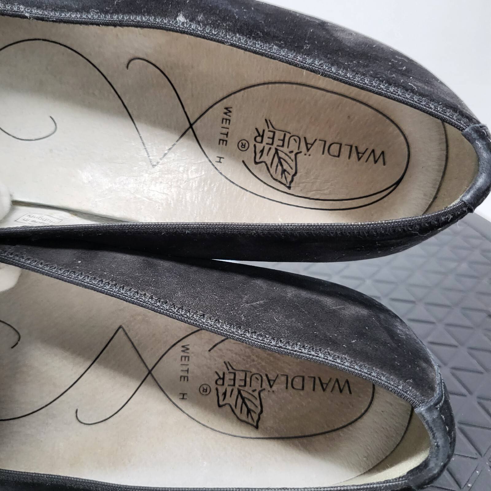 Waldlaufer Women Size UK 7 1/2 / US 10 Black Leather Comfort Shoes
