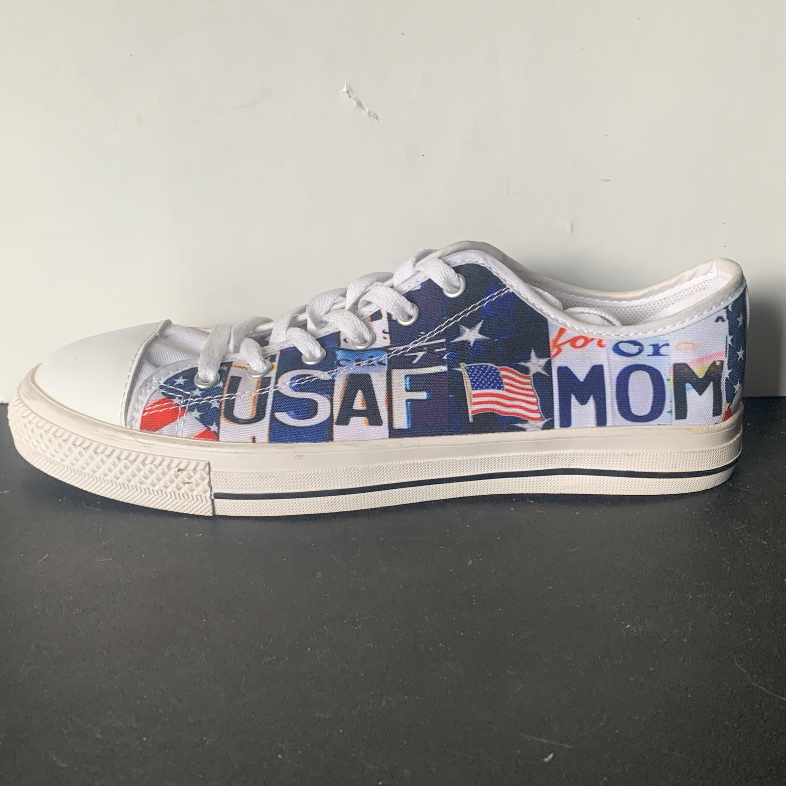 United States Air Force Mom Women’s Size 9 Sneakers Excellent Condition
