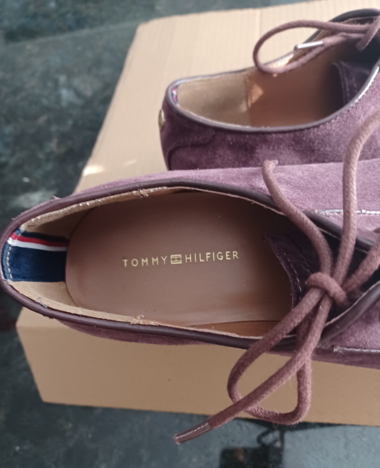 Tommy Hilfiger , Woman Size 7, Deep Purple, On Trend, Oxford Style , Suede