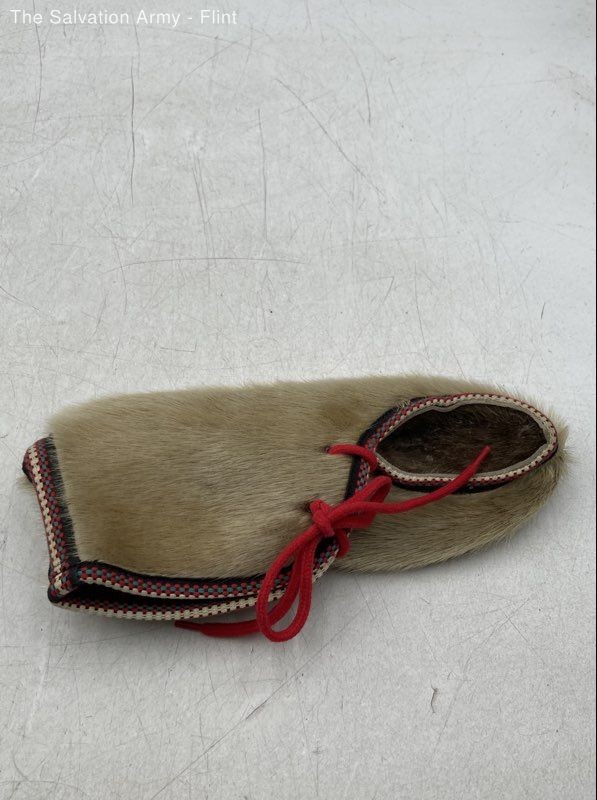Womens Tan Fur Closed Toe Lace Up Outdoor Moccasin Shoes No Size