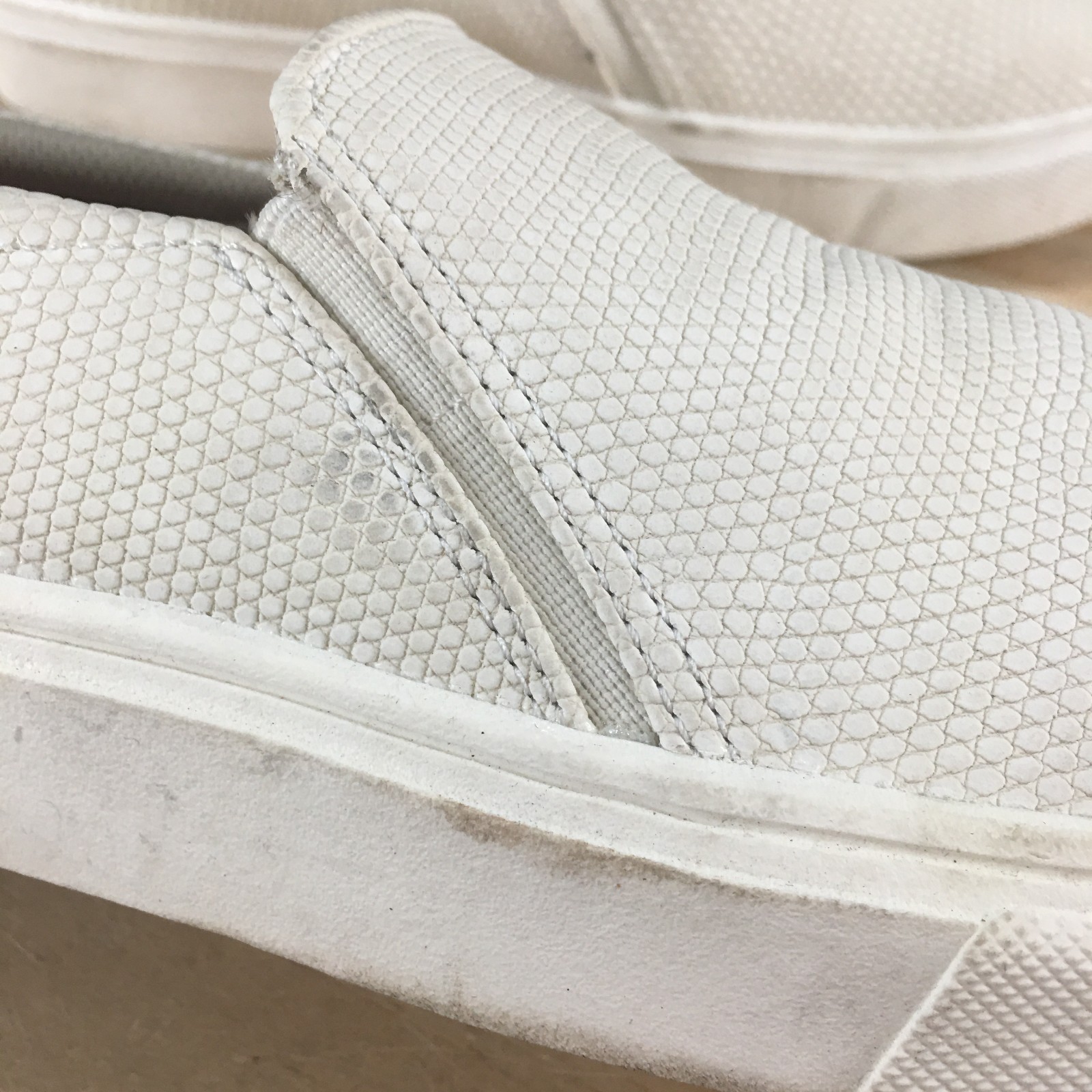Dr. Scholls Shoes Womens 7.5 M Nova Slip On Sneakers Beige Faux Leather Comfort