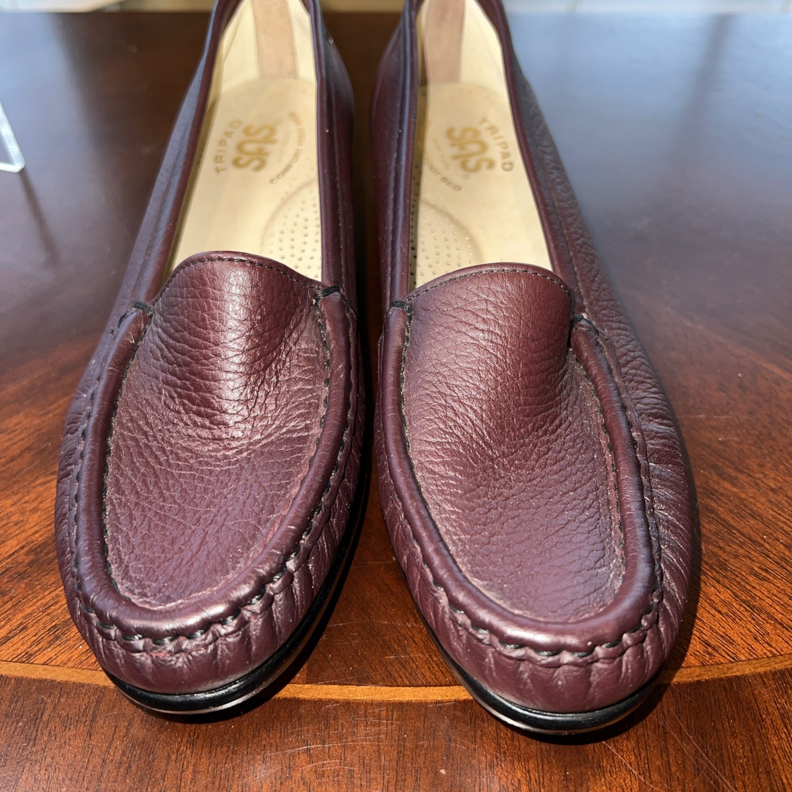 SAS Simplify Tripad Wine Loafer Shoes Sz 6.5 Comfort Support Walking Minimalist