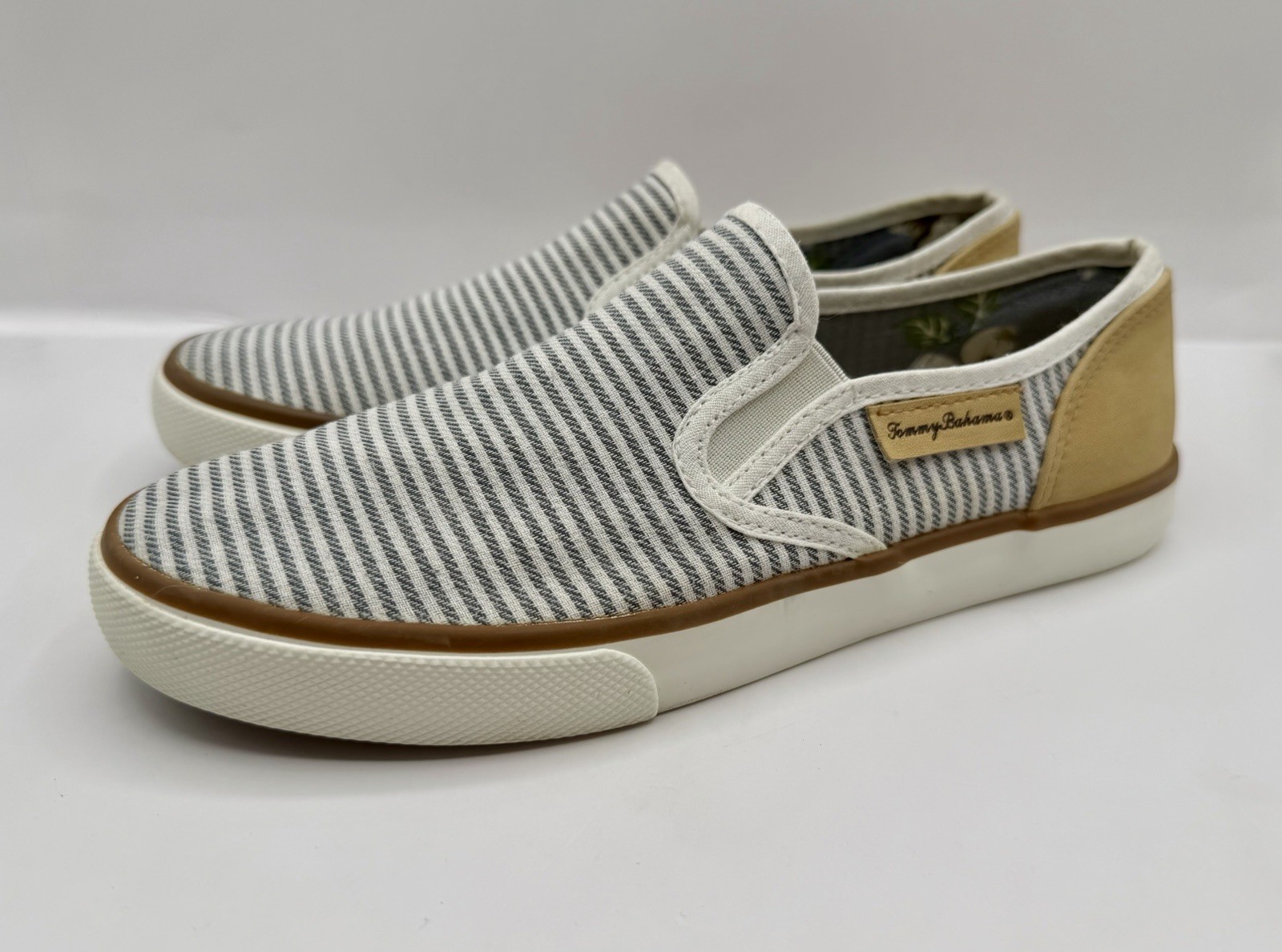 Tommy Bahamas Women’s Canvas Slip On Sneakers Brown/White/Striped, Unixes
