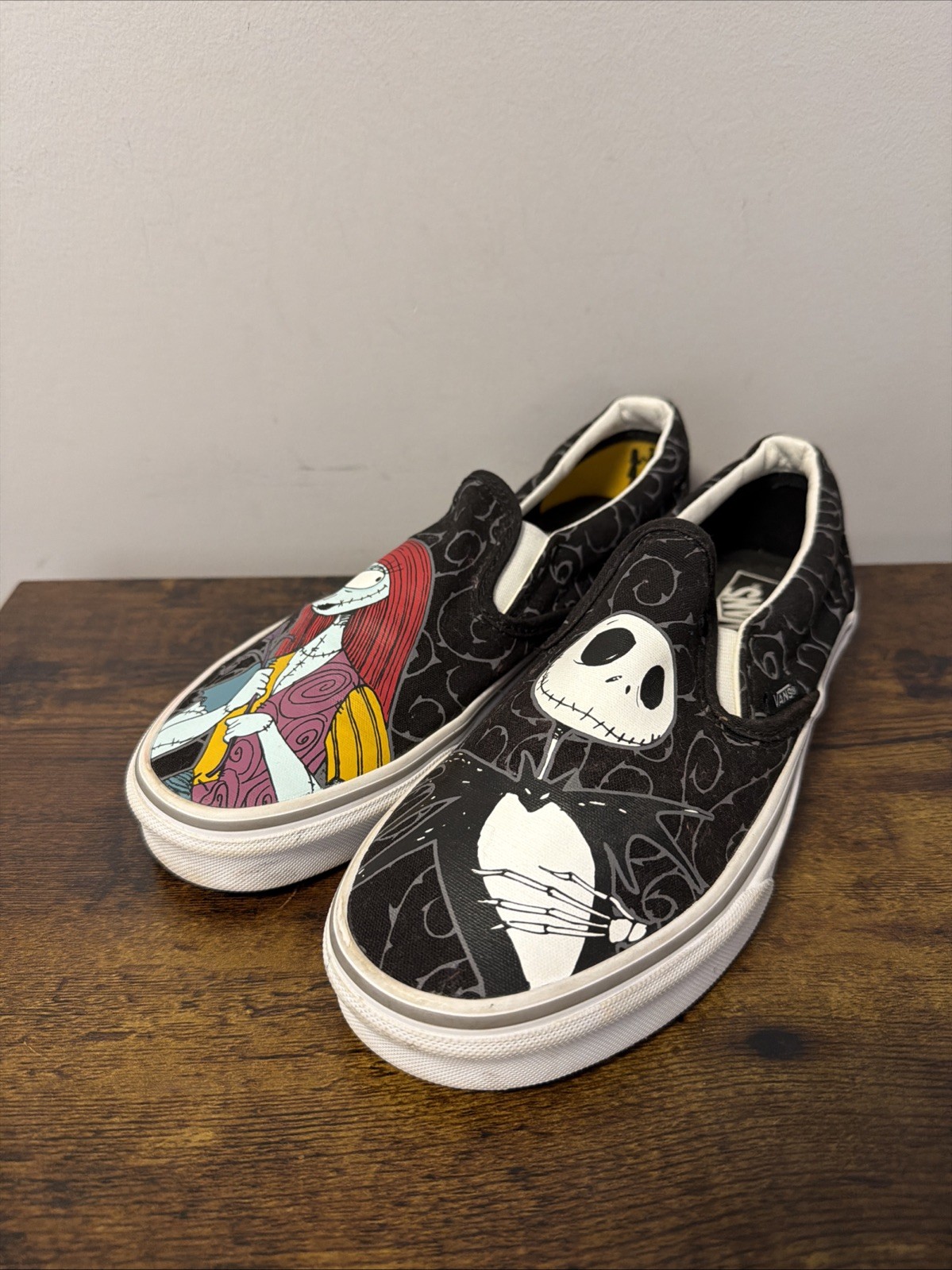 VANS Nightmare Before Christmas Women’s Size 8, Jack & Sally Slip-On Shoes
