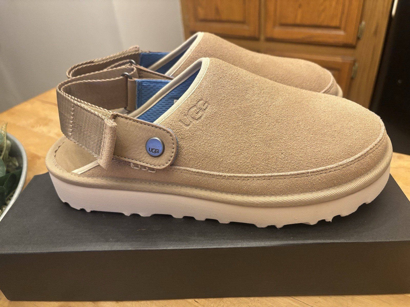 Uggs Slip On Size 9