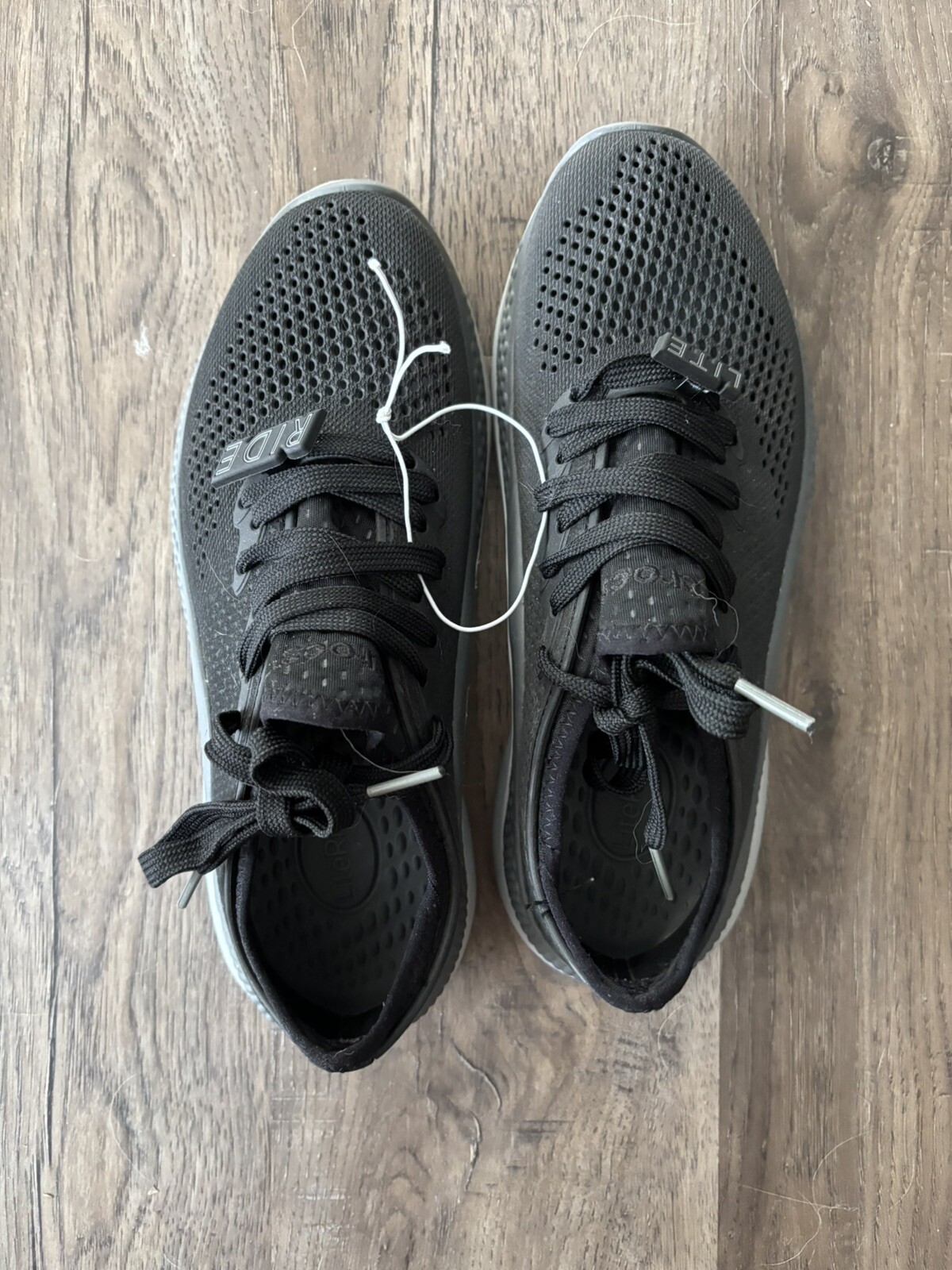 Crocs Literide 360 Pacer Women’s 97 Black Gray Lace Up Shoes Sneakers 206705