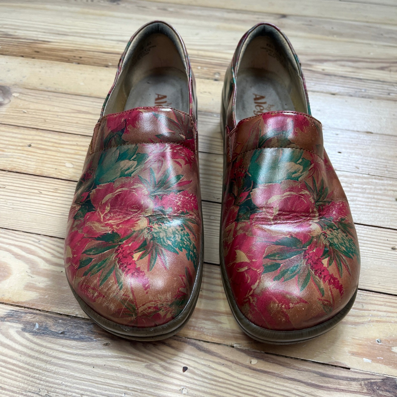 Alegria Keli Professional Leather Clogs Red Floral Slip Resistant EU 40 vibrant