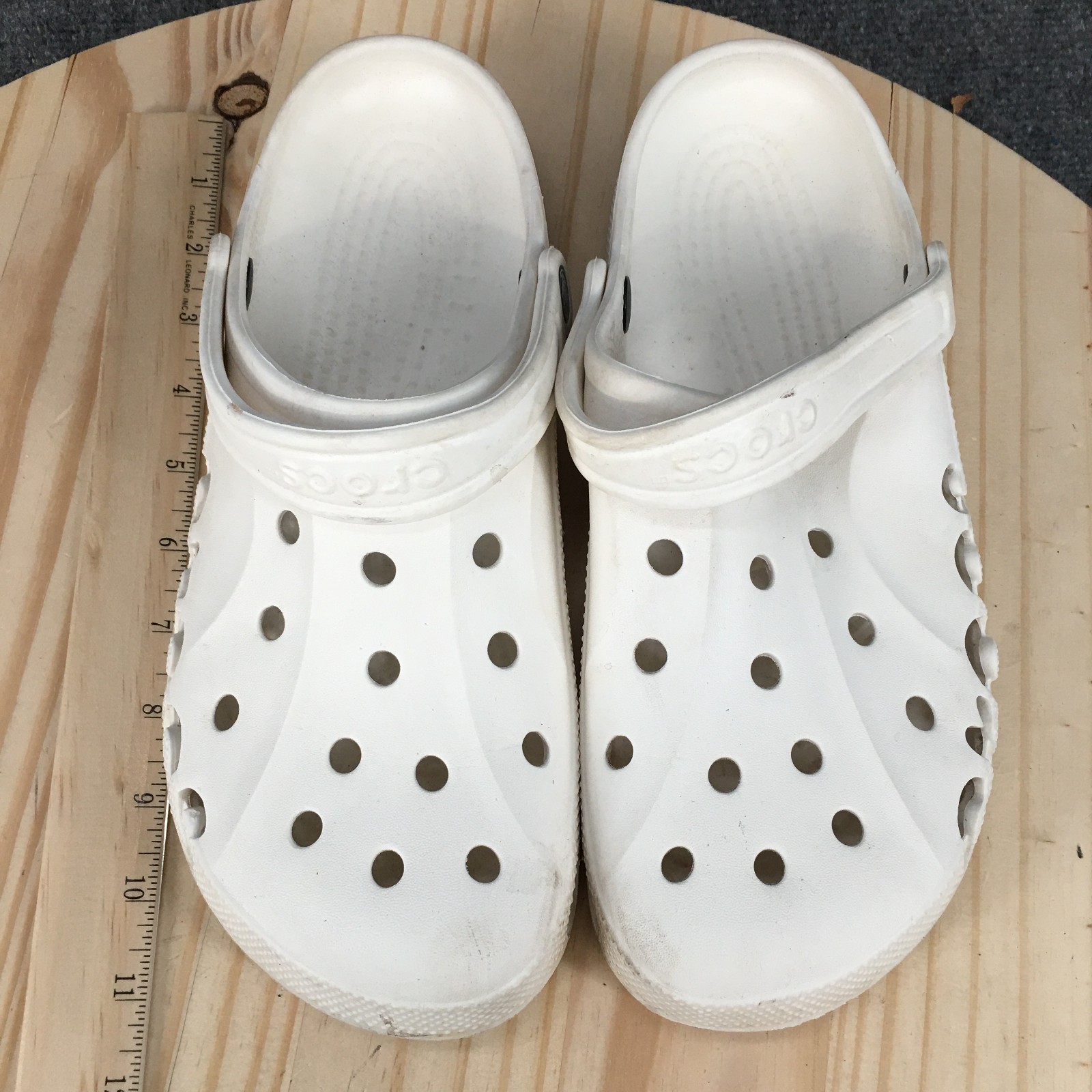 Crocs Classic Baya Clog Shoes Mens 10 Womens 12 Round Toe Low Comfort White