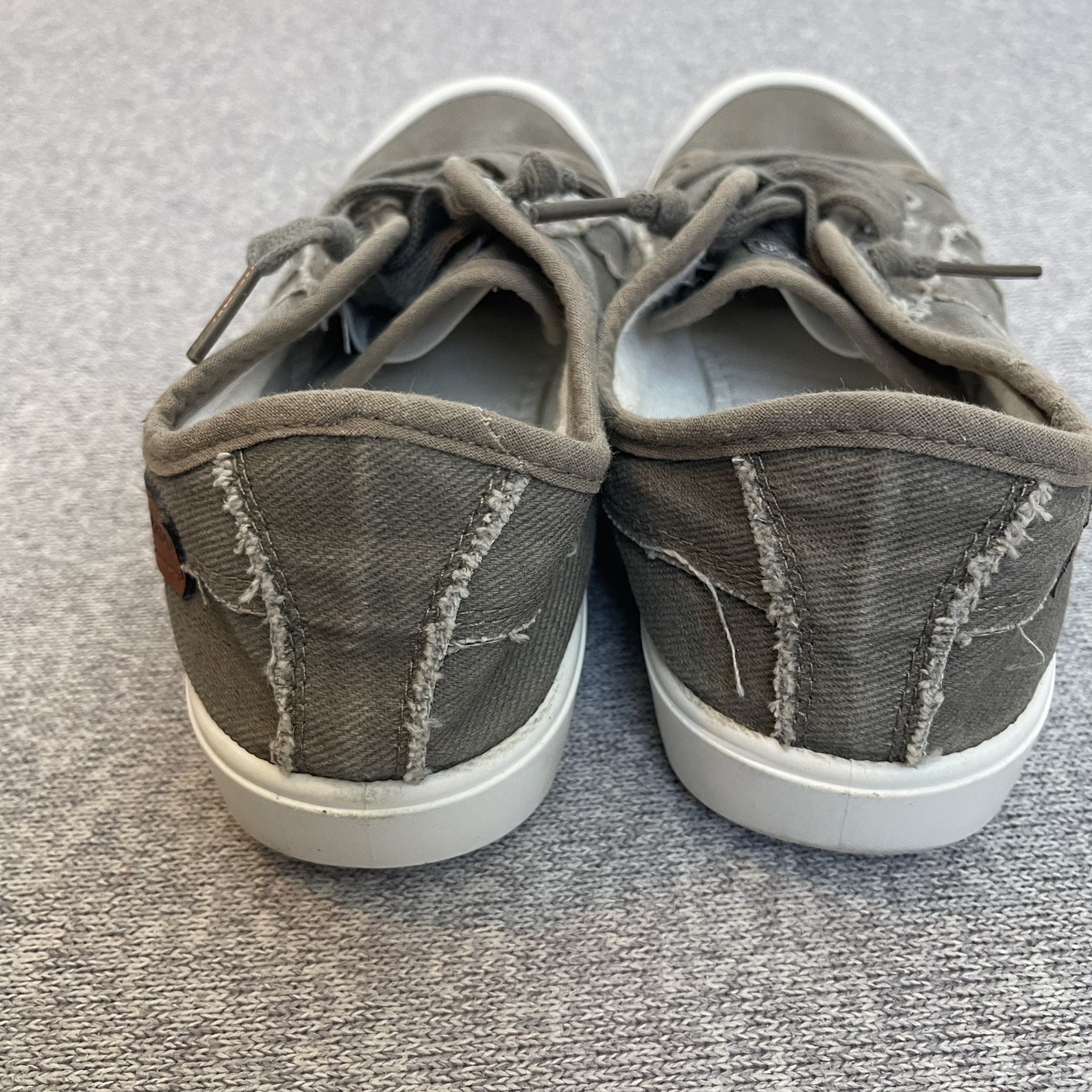 JENN ARDOR SlipOn Canvas Shoes Women Low Top Fashion Sneakers Walking Flats 6.5