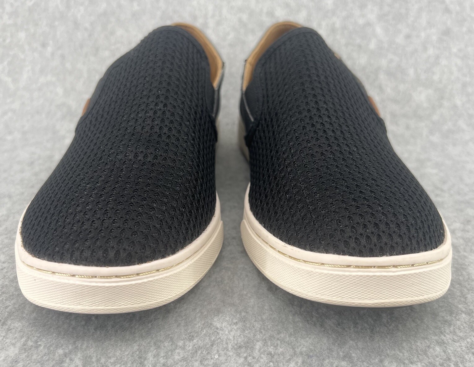 OLUKAI Pehuea Shoes Womens Size 9.5 Slip On Sneakers Black Mesh Comfort Loafers