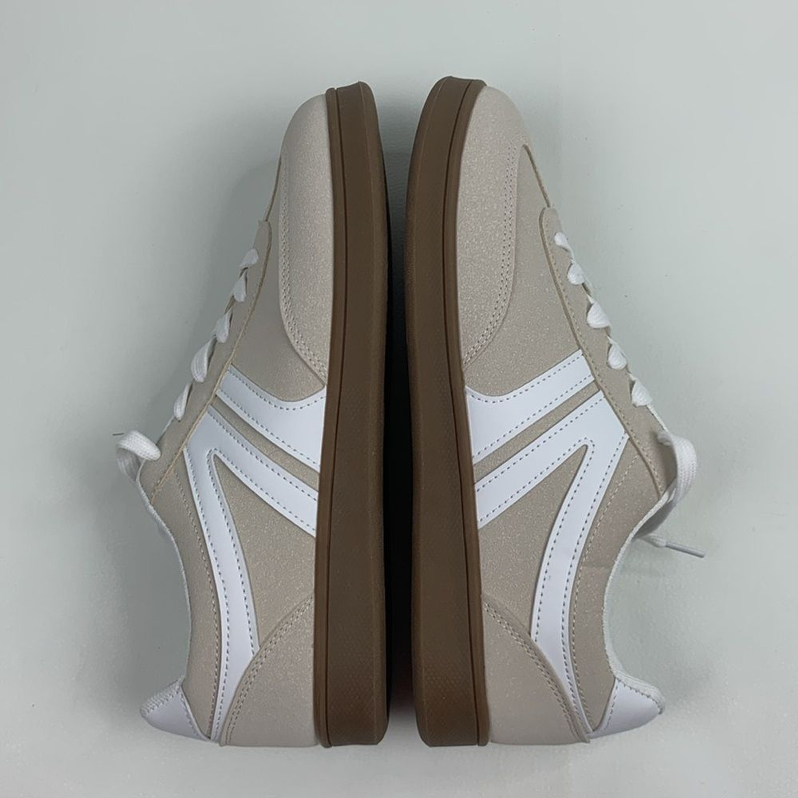 Beige Creme & White Lace up Casual Sneakers Size 40 (9) New NWOT