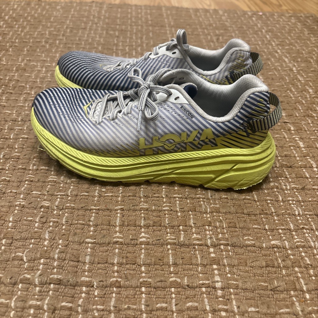 HOKA ONE ONE Rincon 2 Women’s Lightweight Lace-Up Sneakers Yellow Blue Size 6