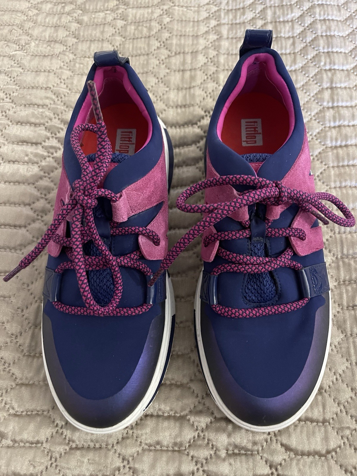 fitflop womens size 7.5 Carrita sneakers. blue/purp fabric/suede. ex cond