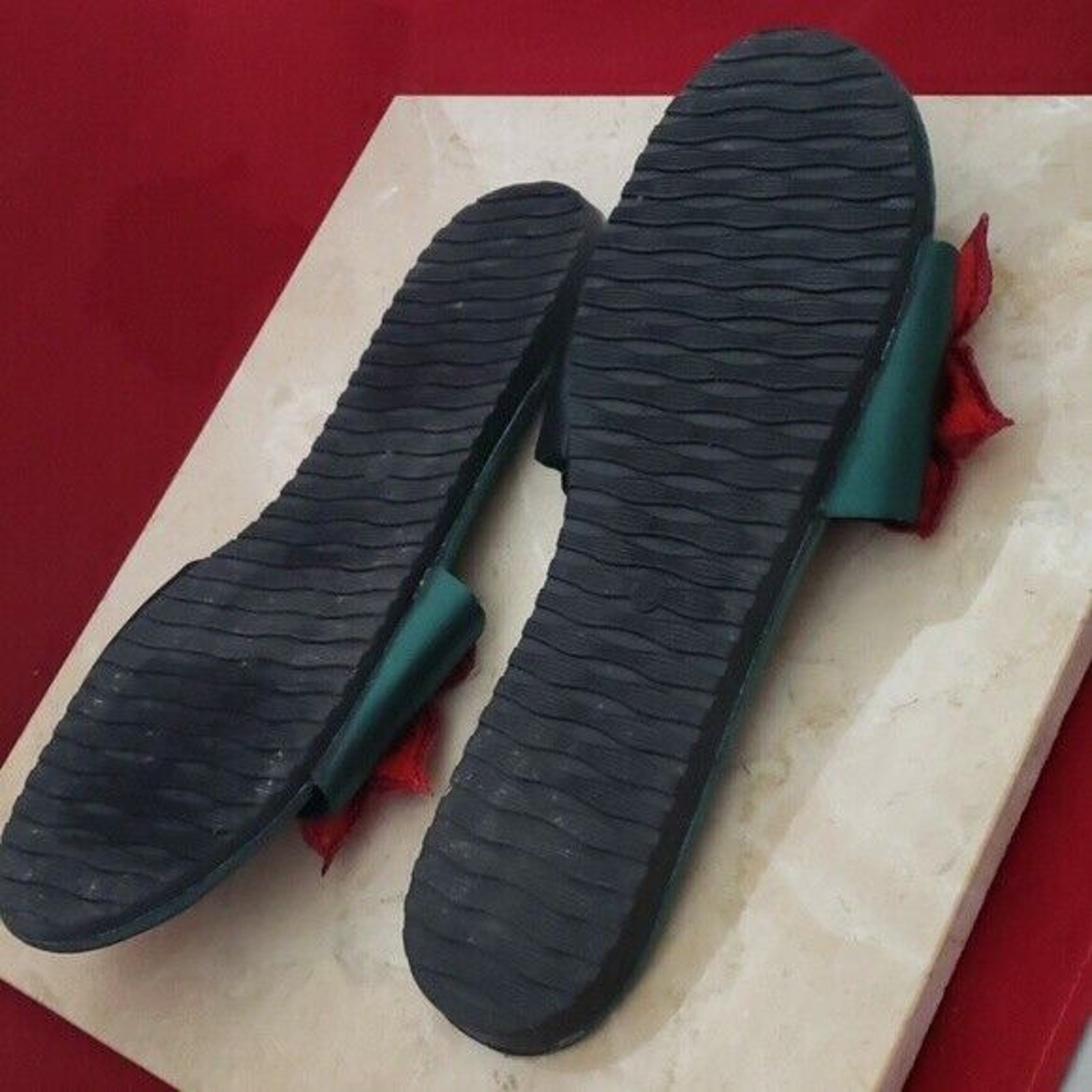 Unusual Green Slip Ons with Bee and Red Flower Size 10