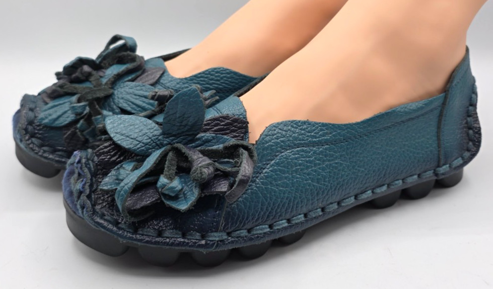 Socofy Slip On Shoes Blue Leather Flowers Comfort Boho Art Asian Fairy Size 9