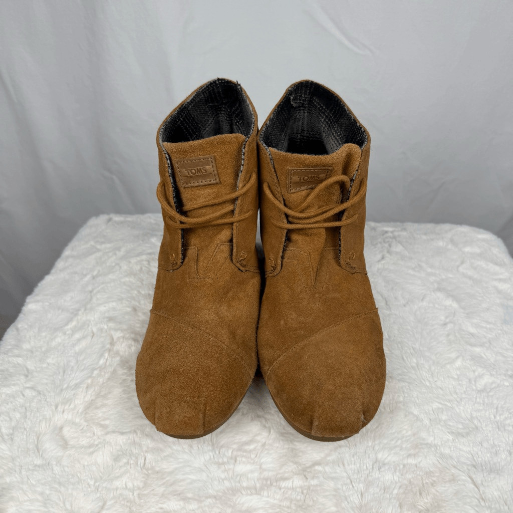 Tom’s Desert Suede Wedge Ankle Booties – Women’s 11