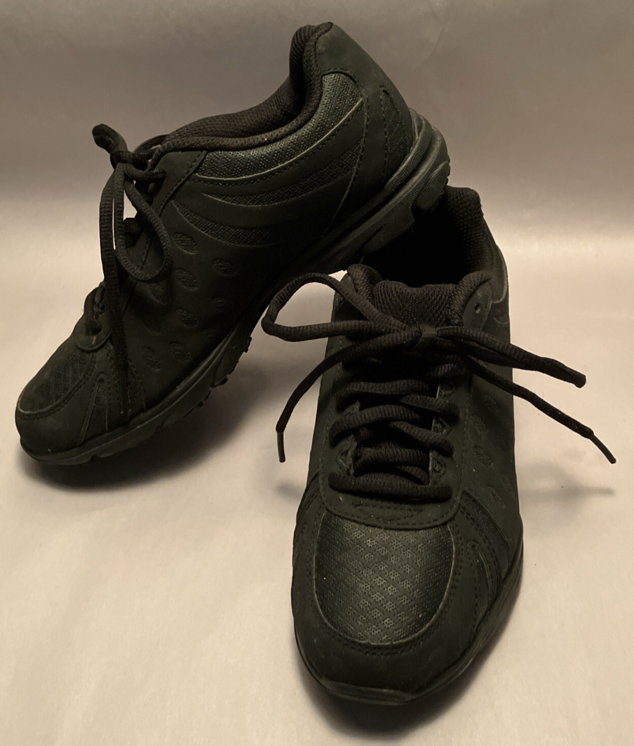 SafeTStep Comfort Women 6 Black Cushion Insole Grip Sole Comfortable Work Shoes