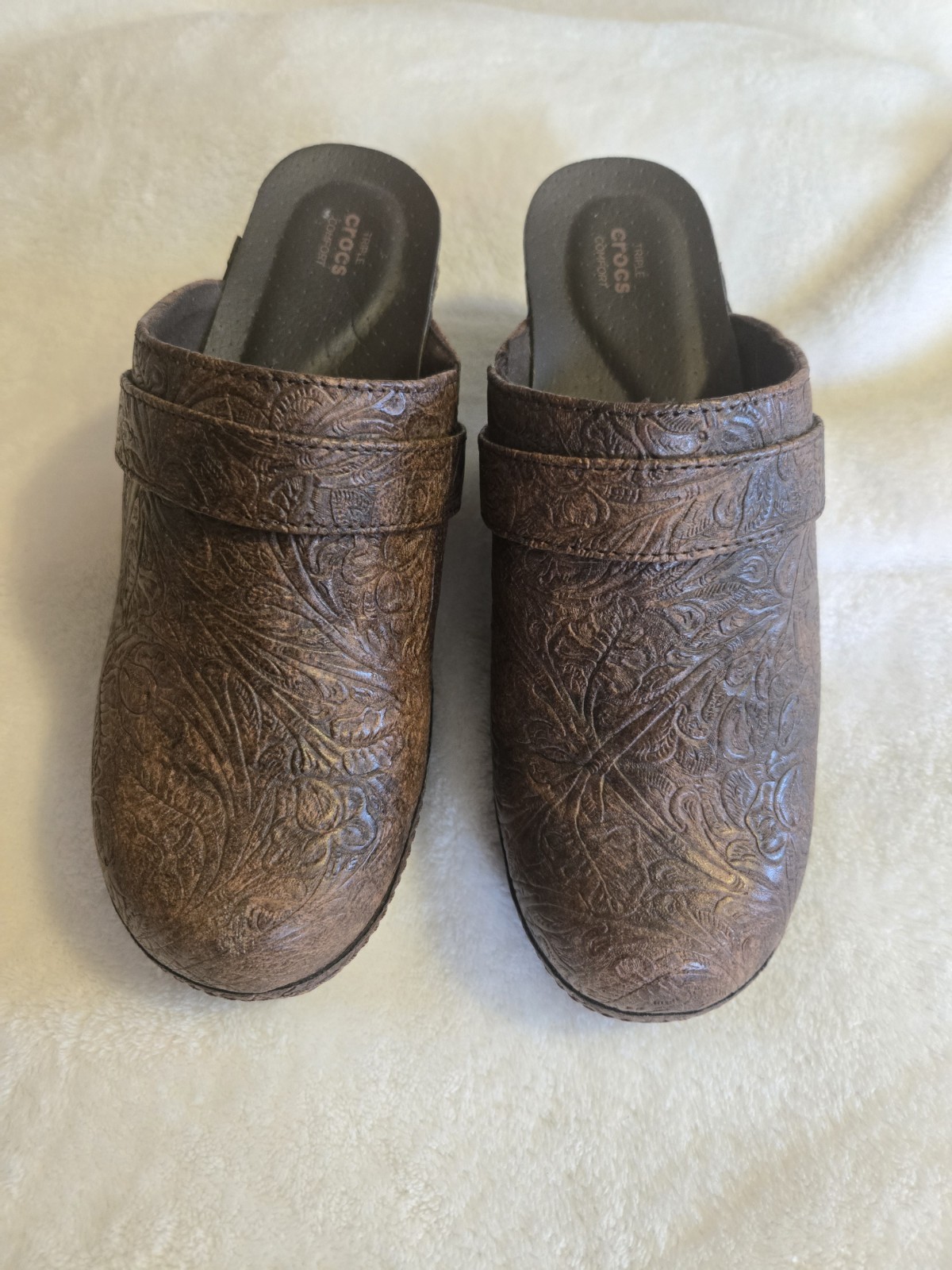 Crocs Sarah Tooled Clogs Brown Floral Textured Block Heel Boho Size 7W