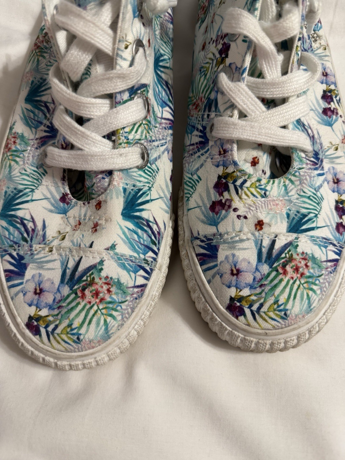 blowfish shoes for women