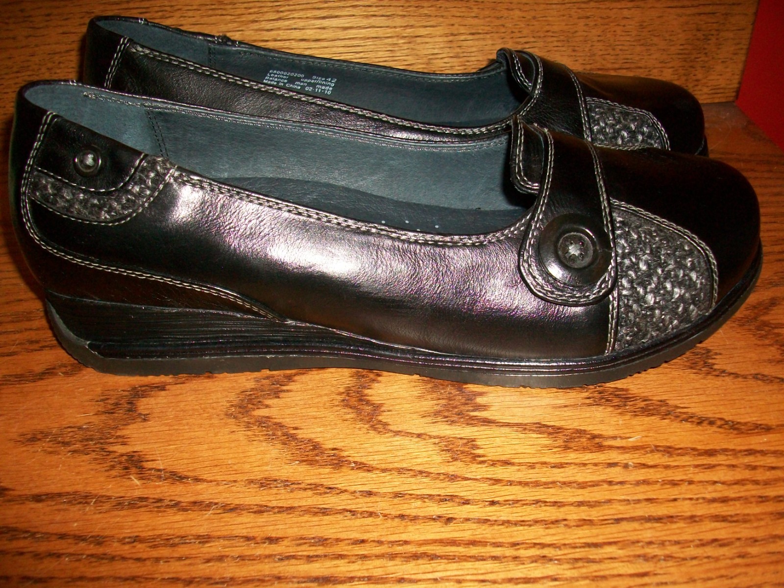 DANSKO Black Pam Button Slip On Comfort Leather Casual Shoes Womens Sz-42 or 12