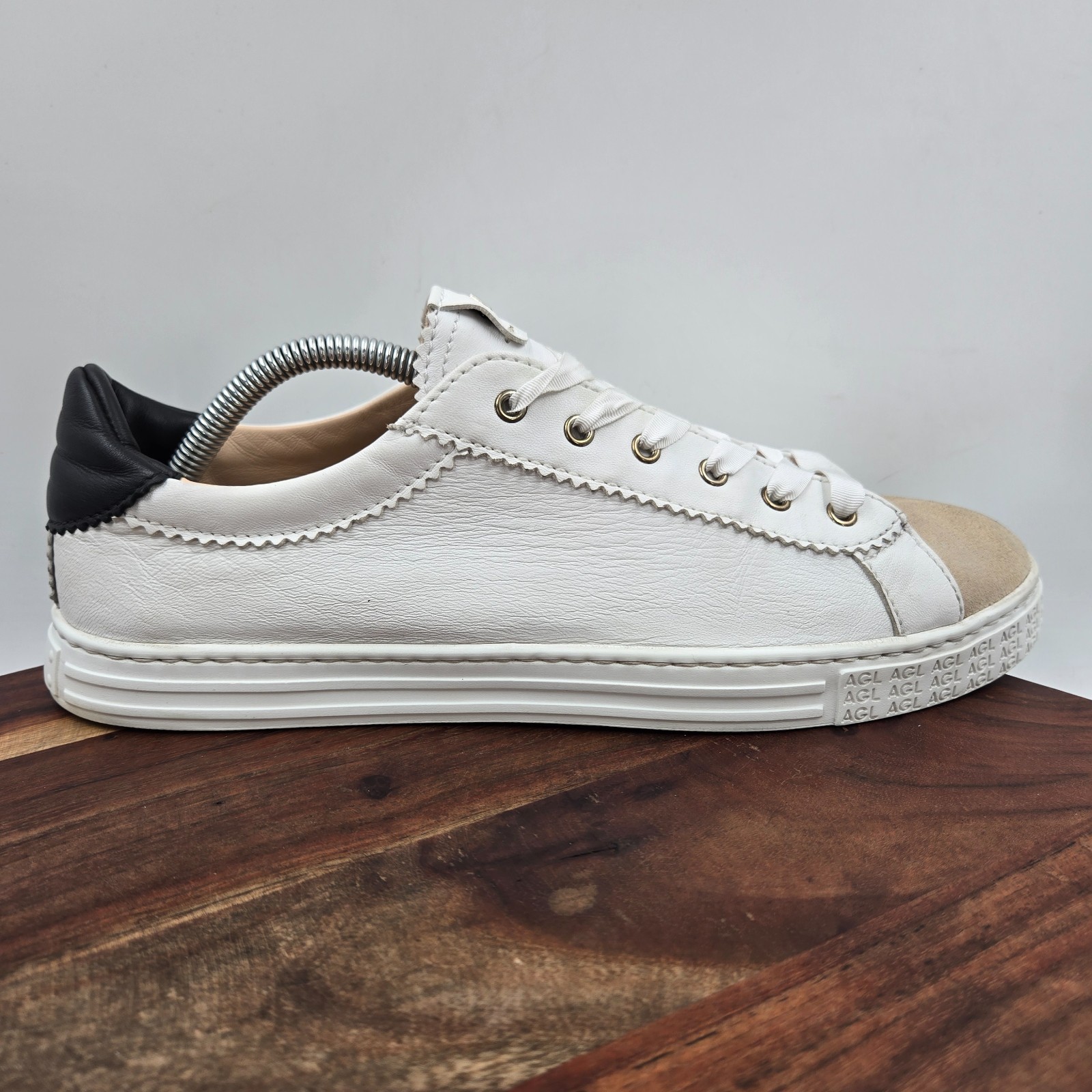 AGL Sade Shoes Womens 41.5 / 11.5 White Tan Suede Leather Low Top Casual Sneaker