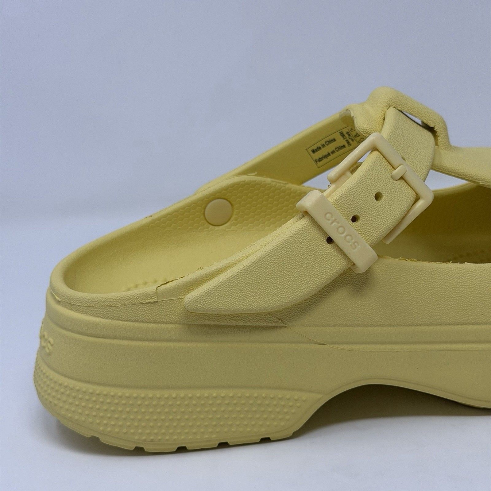 Crocs Mary Jane Platform Clogs Yellow Buckle Strap Women’s 9 M7 Croslite DISPLAY