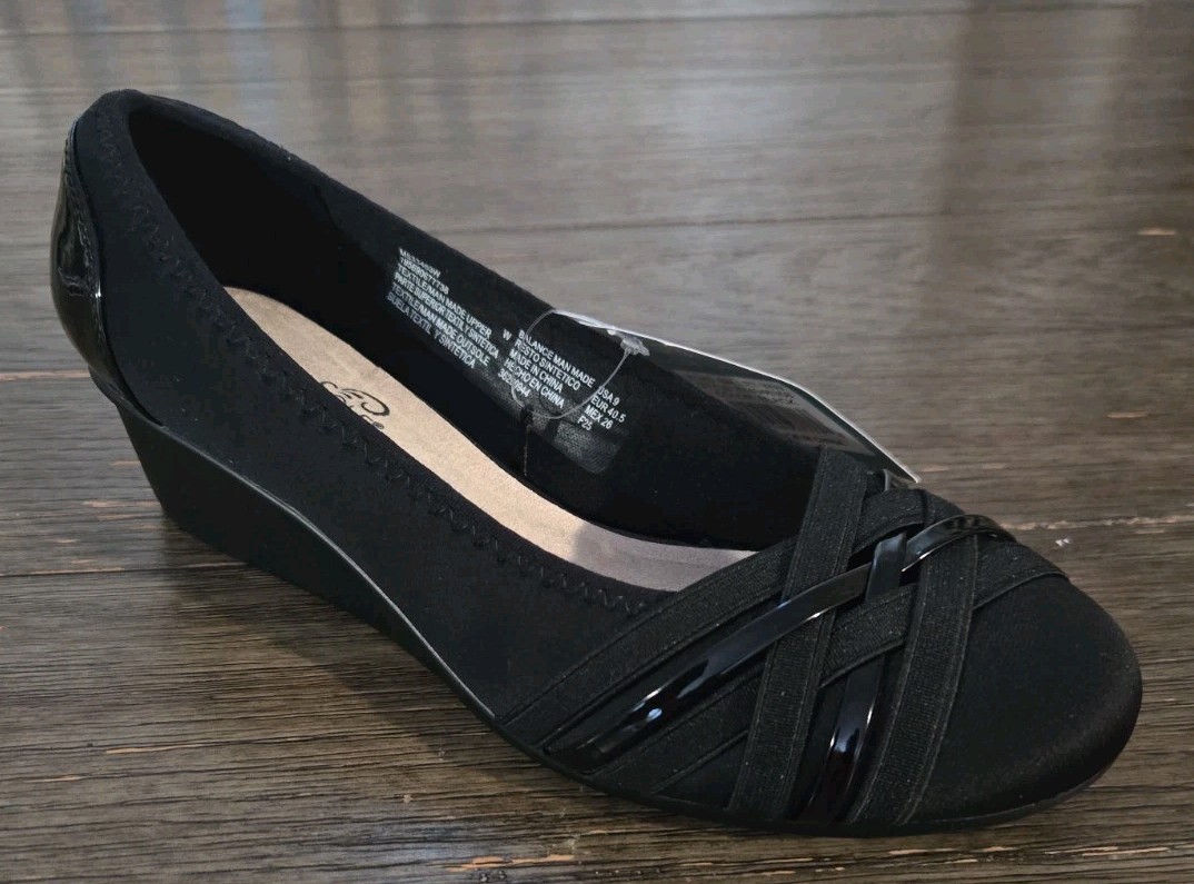 New Cliffs by White Mountain Bowie Wedge Women’s Shoes Wide Width Multi-Size