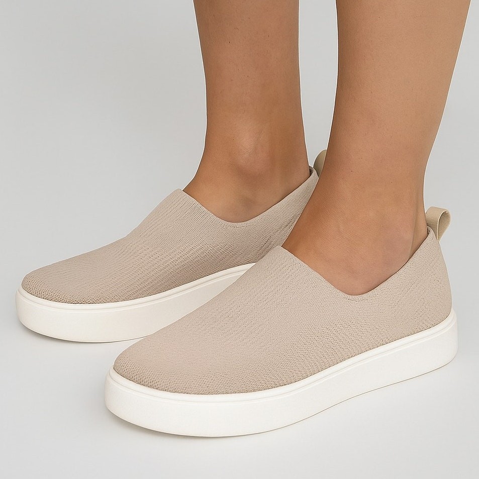 Cougar Hula Dove Gray Slip-On Comfort Sneakers Women’s Size 6